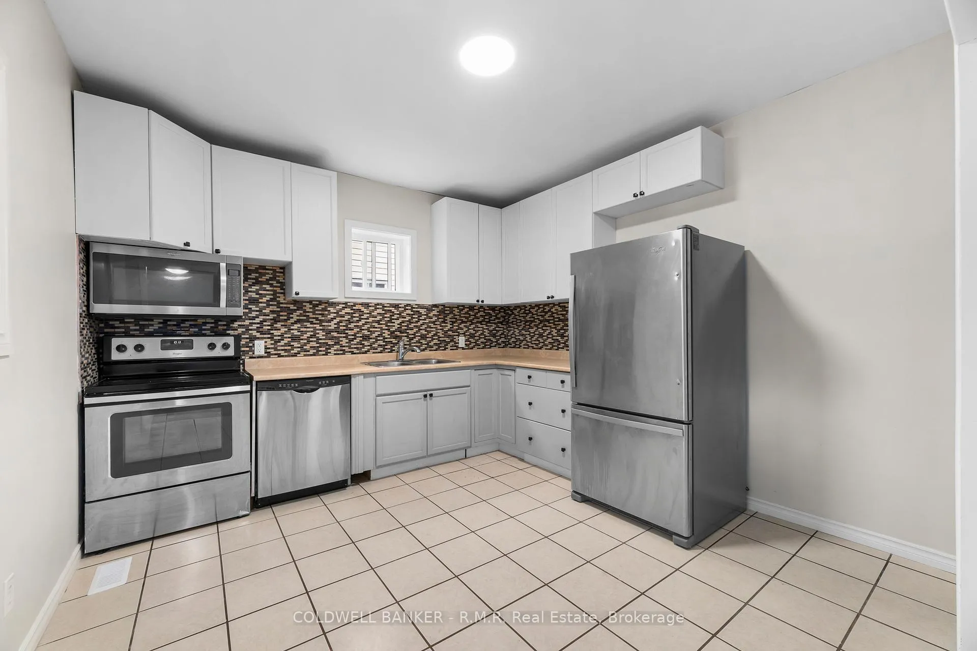 Photo 2 of 371 John Street, Cobourg — HOMEH