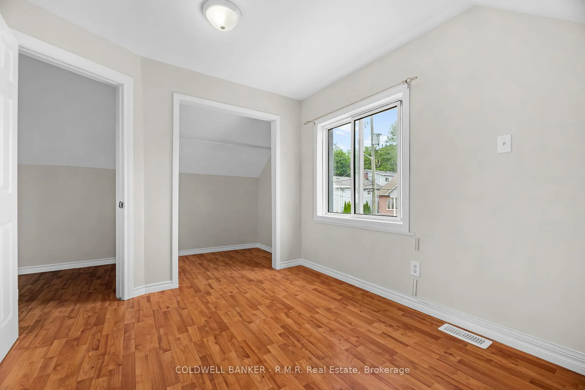 Photo 7 of 371 John Street, Cobourg — HOMEH