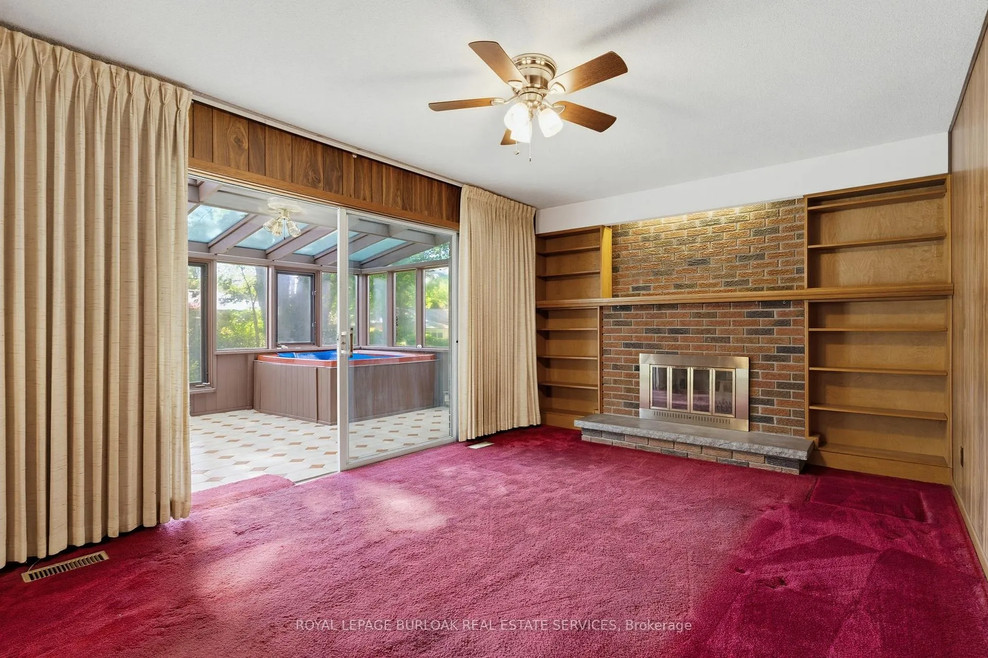 Photo 20 of 258 Camelot Drive, Burlington, Shoreacres — HOMEH