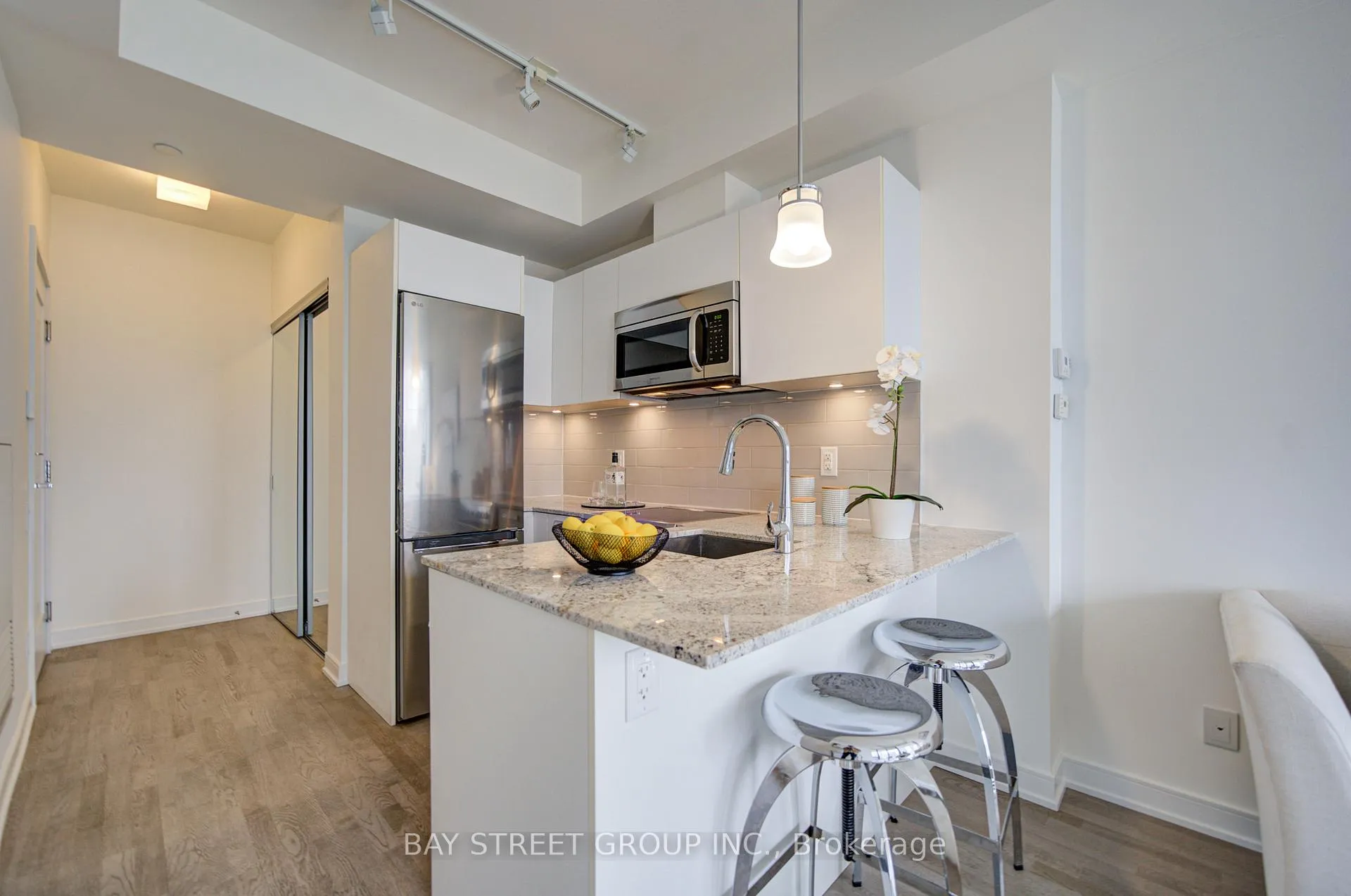 Photo 5 of Unit 2308, 57 St Joseph Street, Toronto, Bay Street Corridor — HOMEH