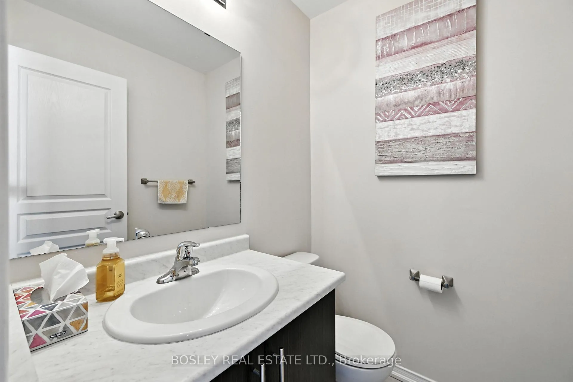 Photo 25 of 5016 Desantis Drive, Lincoln, Beamsville — HOMEH