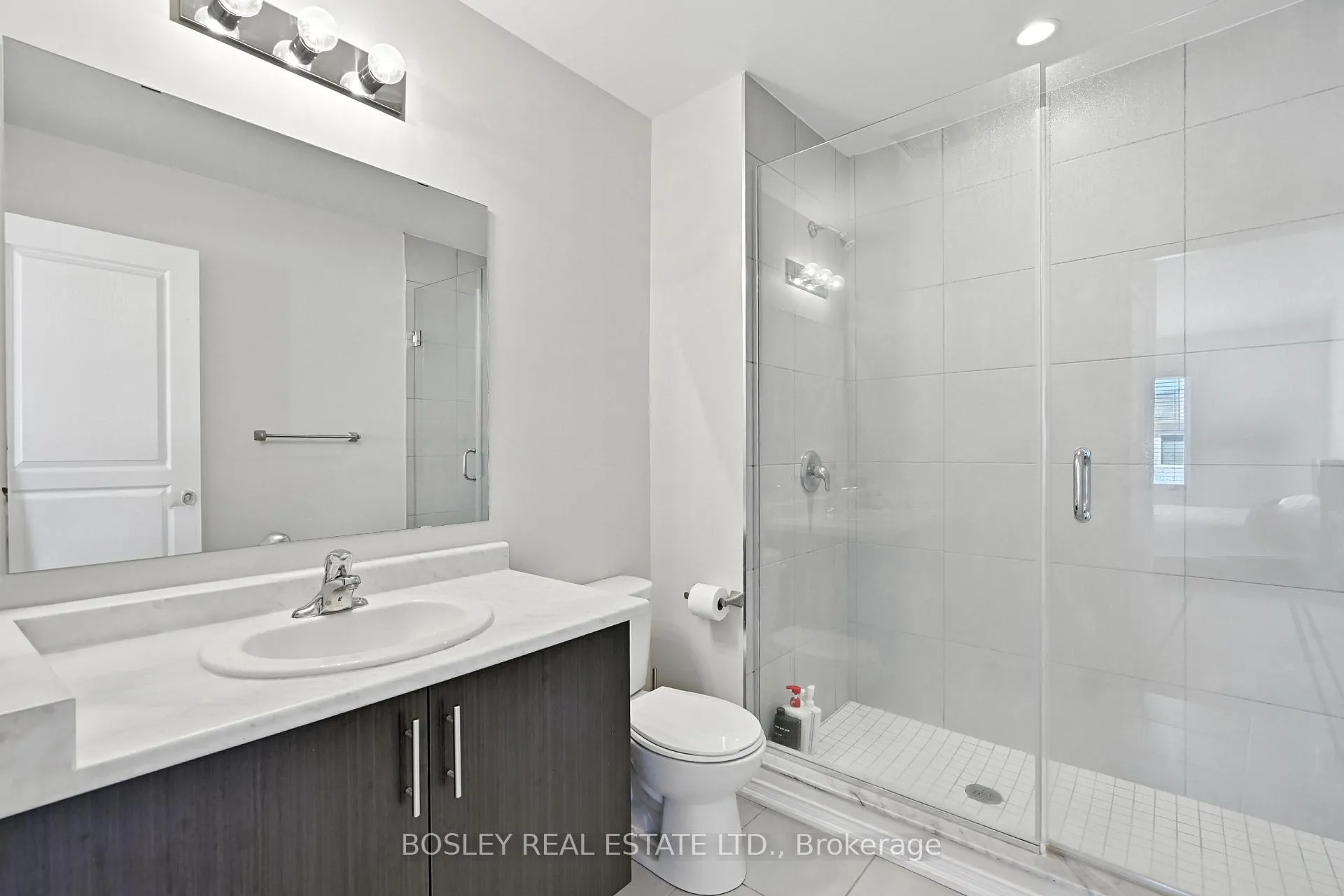 Photo 29 of 5016 Desantis Drive, Lincoln, Beamsville — HOMEH