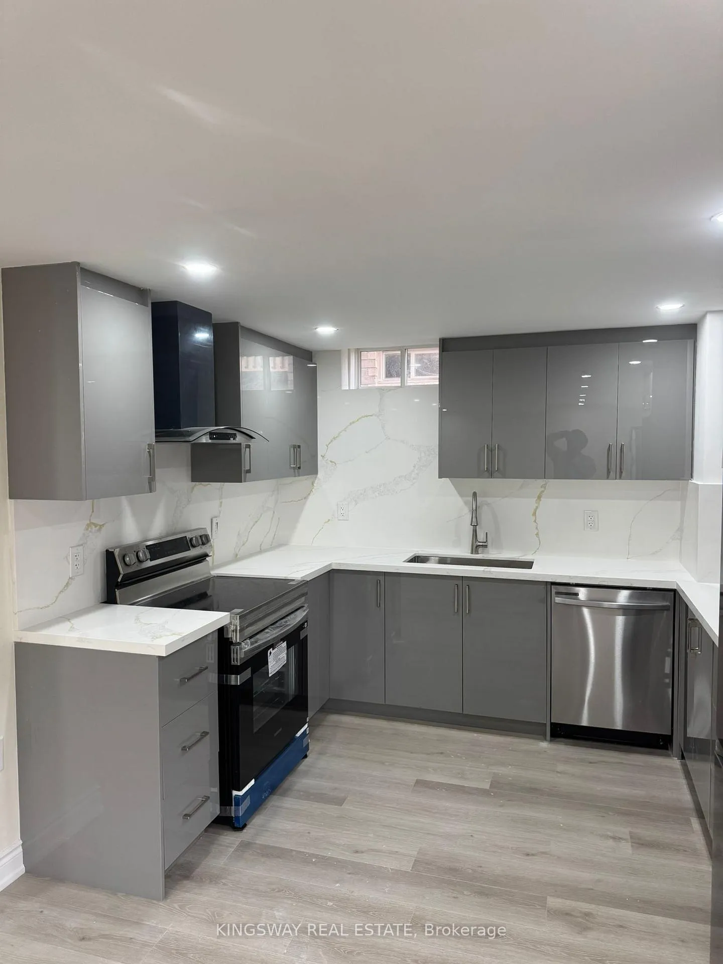 Photo 2 of Unit BASEMENT, 76 Bearberry Road, Springwater, Midhurst — HOMEH