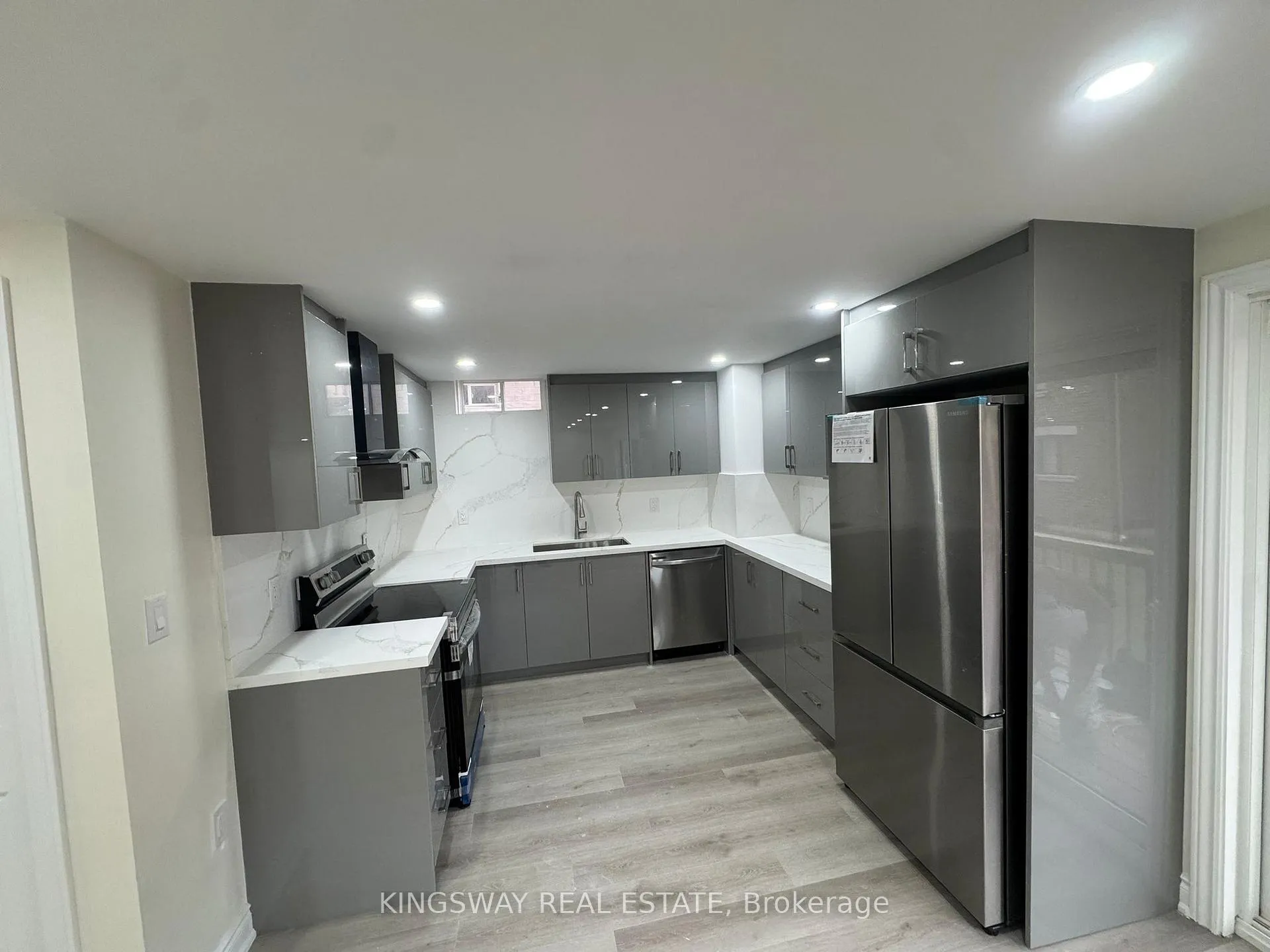 Photo 4 of Unit BASEMENT, 76 Bearberry Road, Springwater, Midhurst — HOMEH