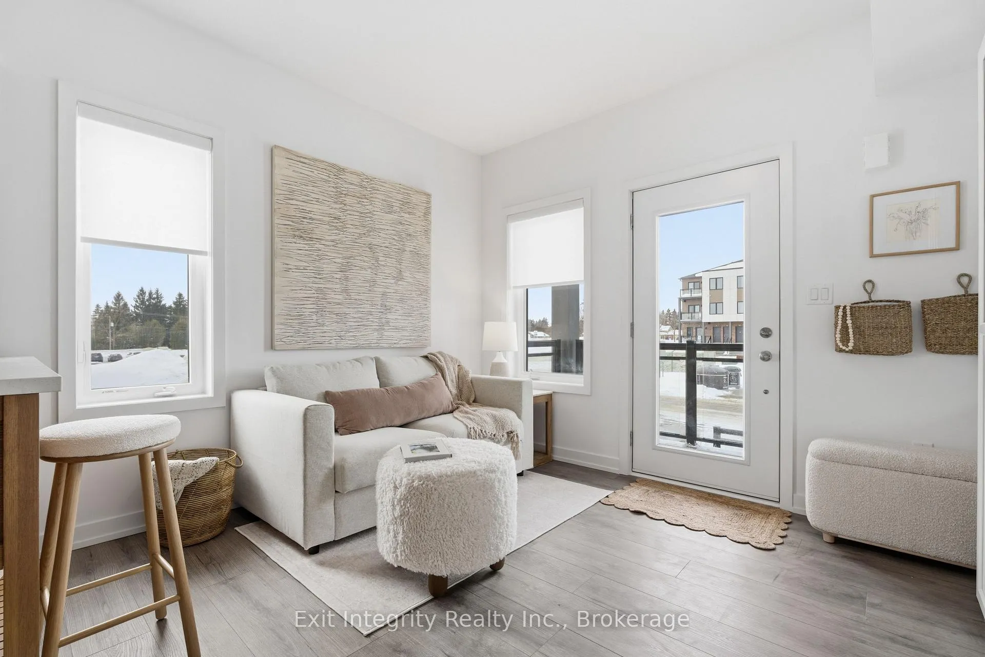 Photo 3 of Unit 92, 42 Lowes Road W, Guelph, Clairfields/Hanlon Business Park — HOMEH