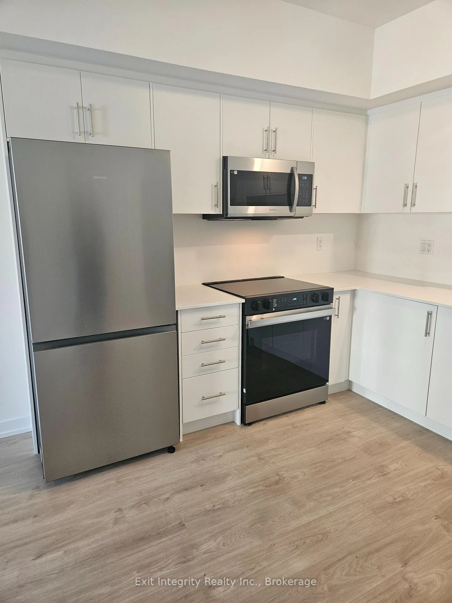 Photo 17 of Unit 92, 42 Lowes Road W, Guelph, Clairfields/Hanlon Business Park — HOMEH