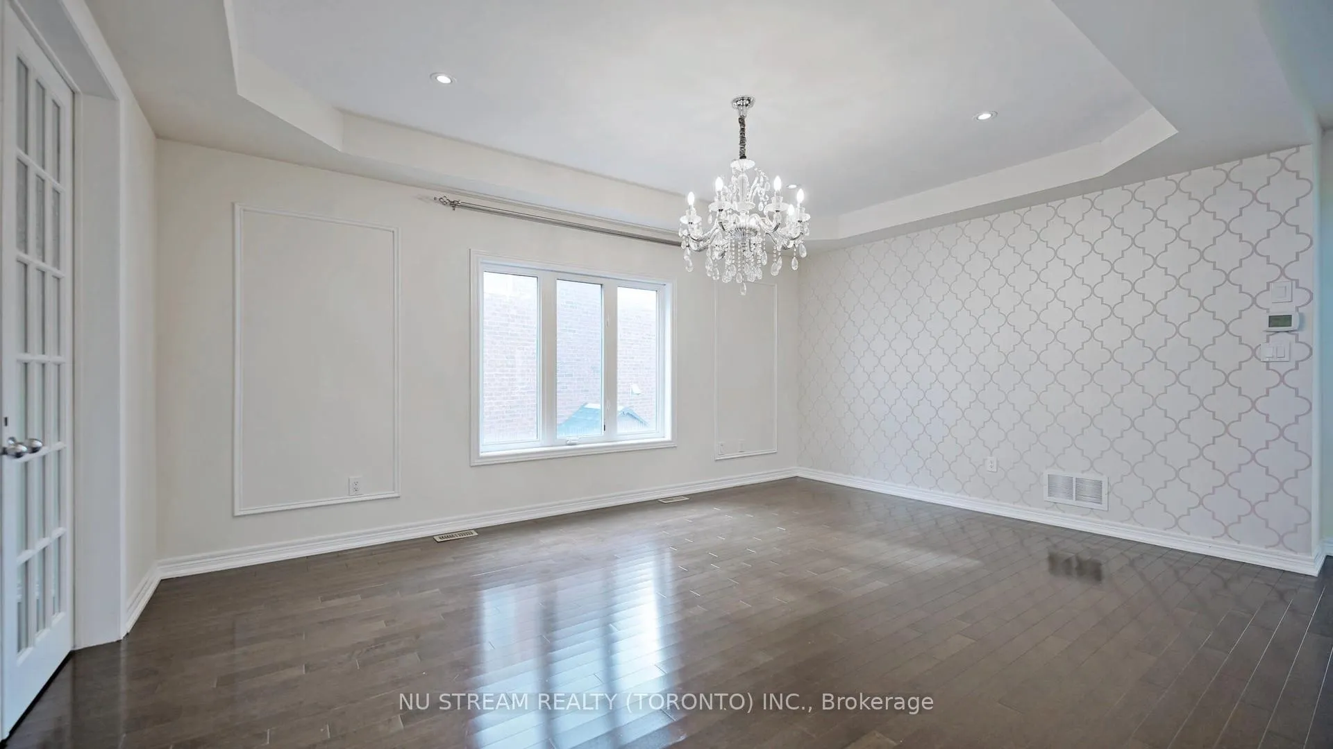 Photo 3 of 73 Serano Crescent, Richmond Hill, Jefferson — HOMEH