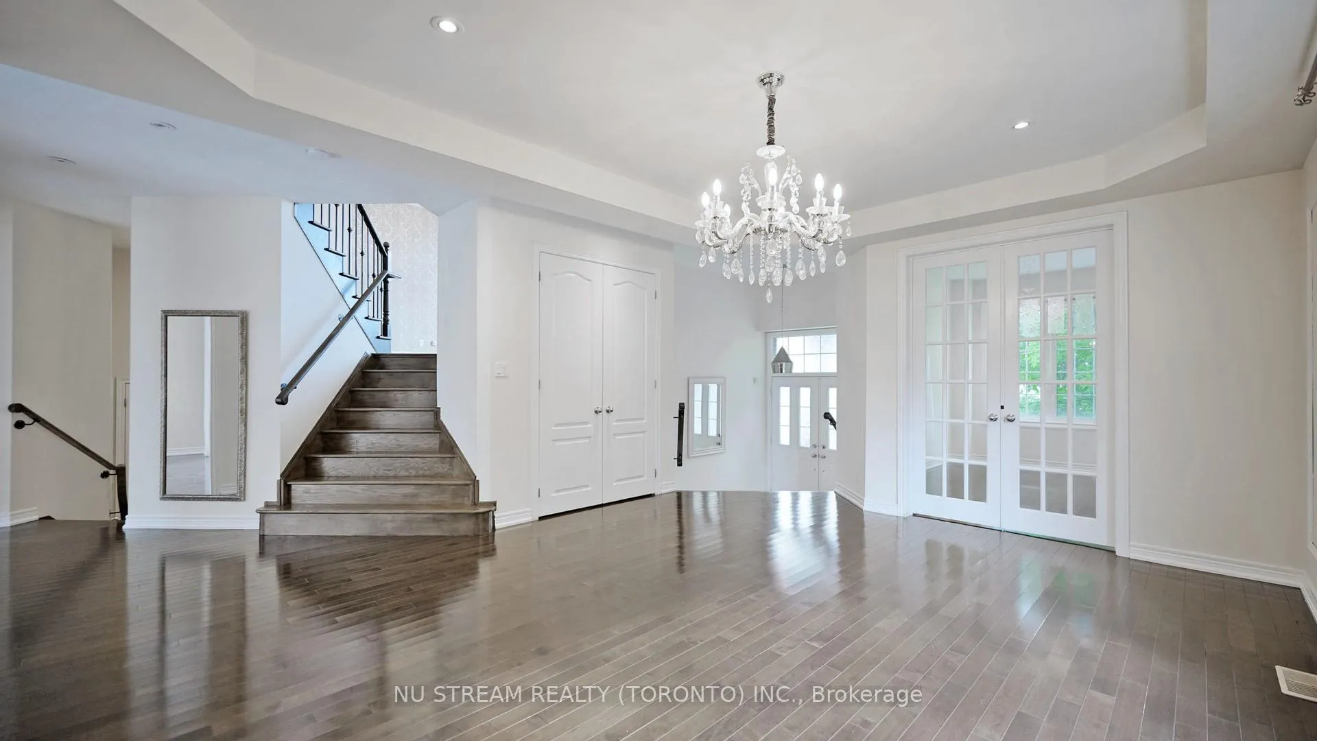 Photo 4 of 73 Serano Crescent, Richmond Hill, Jefferson — HOMEH