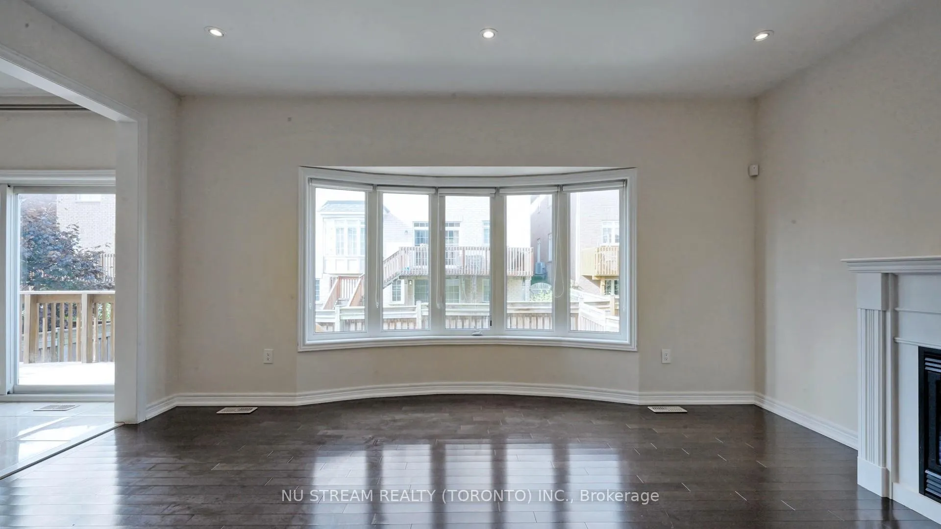 Photo 6 of 73 Serano Crescent, Richmond Hill, Jefferson — HOMEH