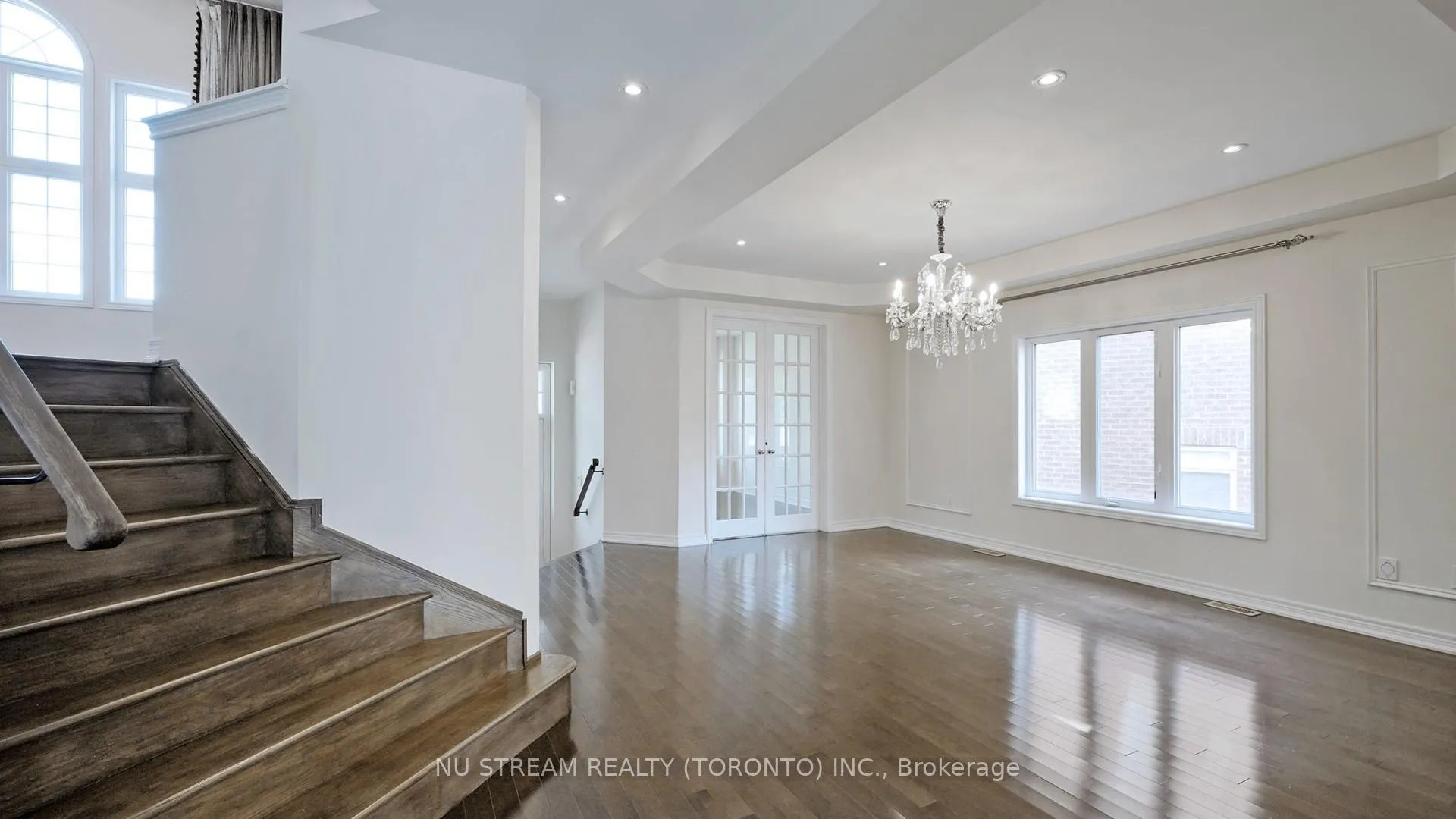 Photo 16 of 73 Serano Crescent, Richmond Hill, Jefferson — HOMEH
