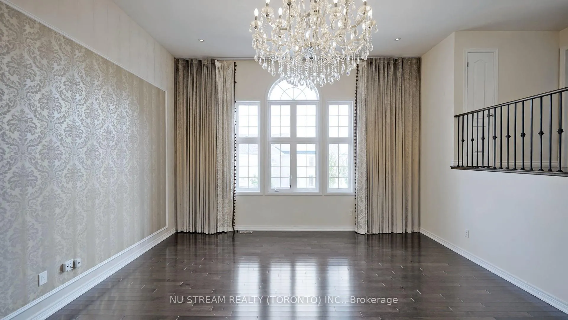 Photo 18 of 73 Serano Crescent, Richmond Hill, Jefferson — HOMEH
