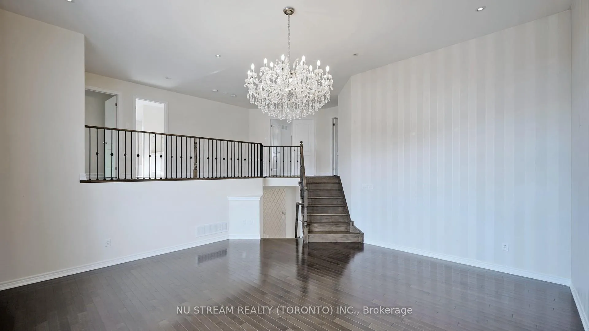 Photo 20 of 73 Serano Crescent, Richmond Hill, Jefferson — HOMEH