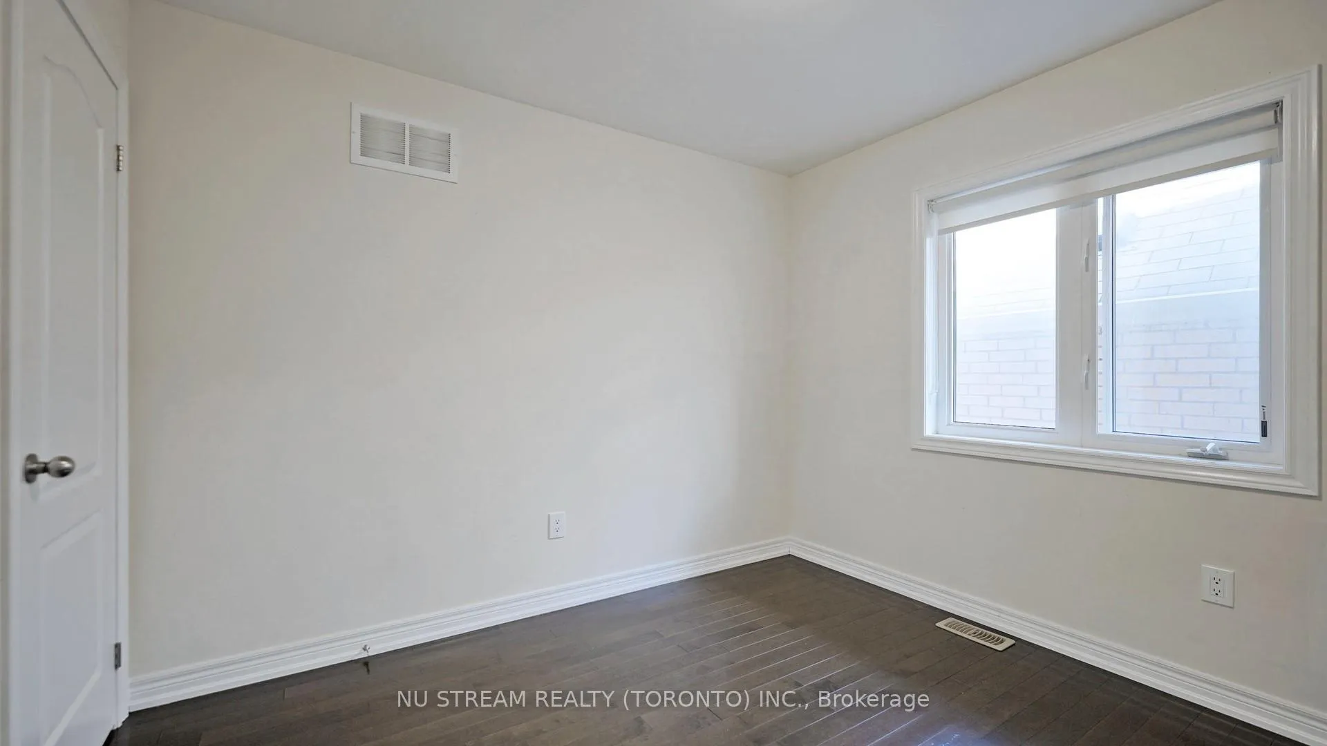 Photo 30 of 73 Serano Crescent, Richmond Hill, Jefferson — HOMEH