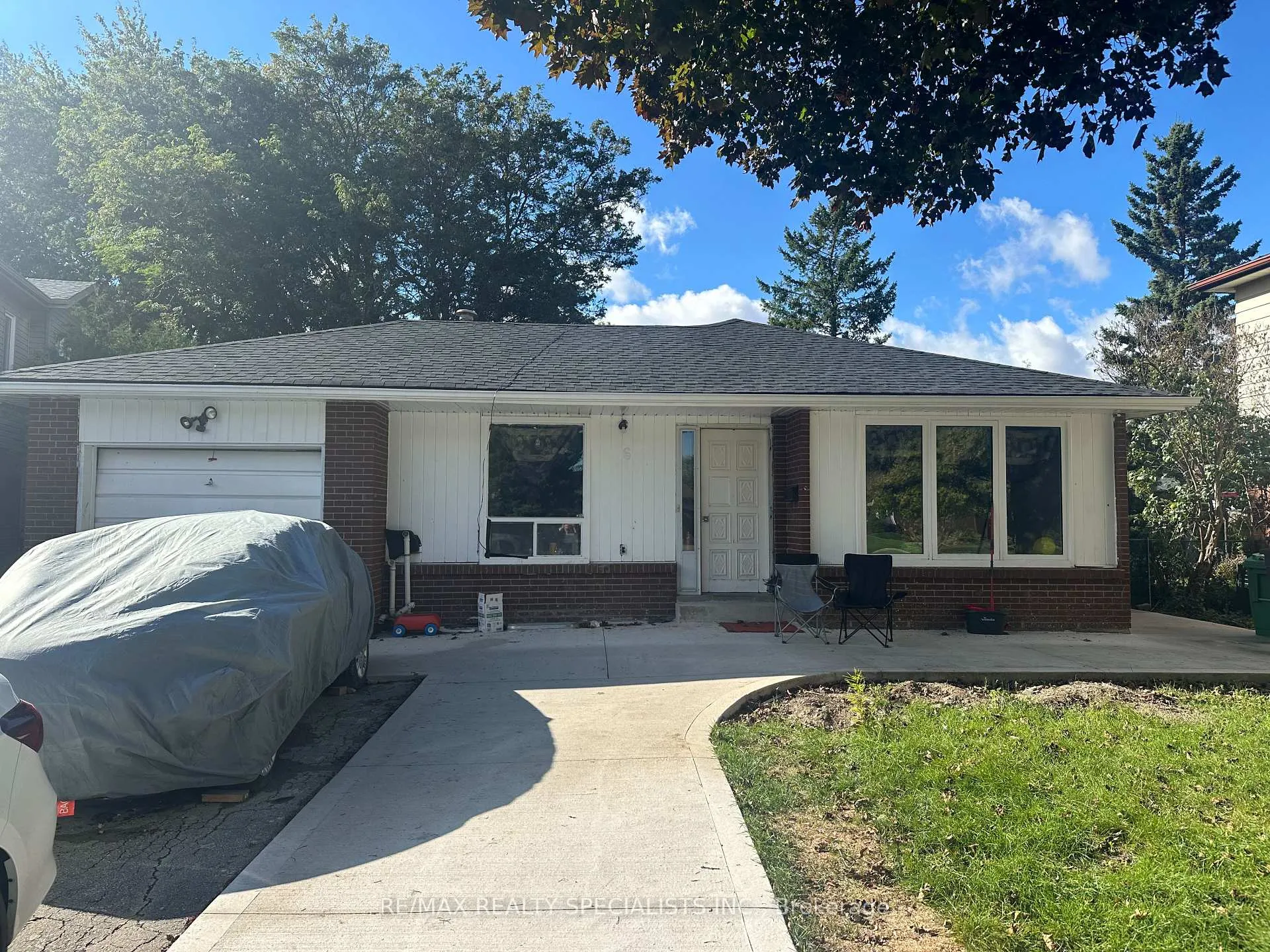 Photo 2 of Unit Main, 6 Earlton Court N, Brampton, Southgate — HOMEH