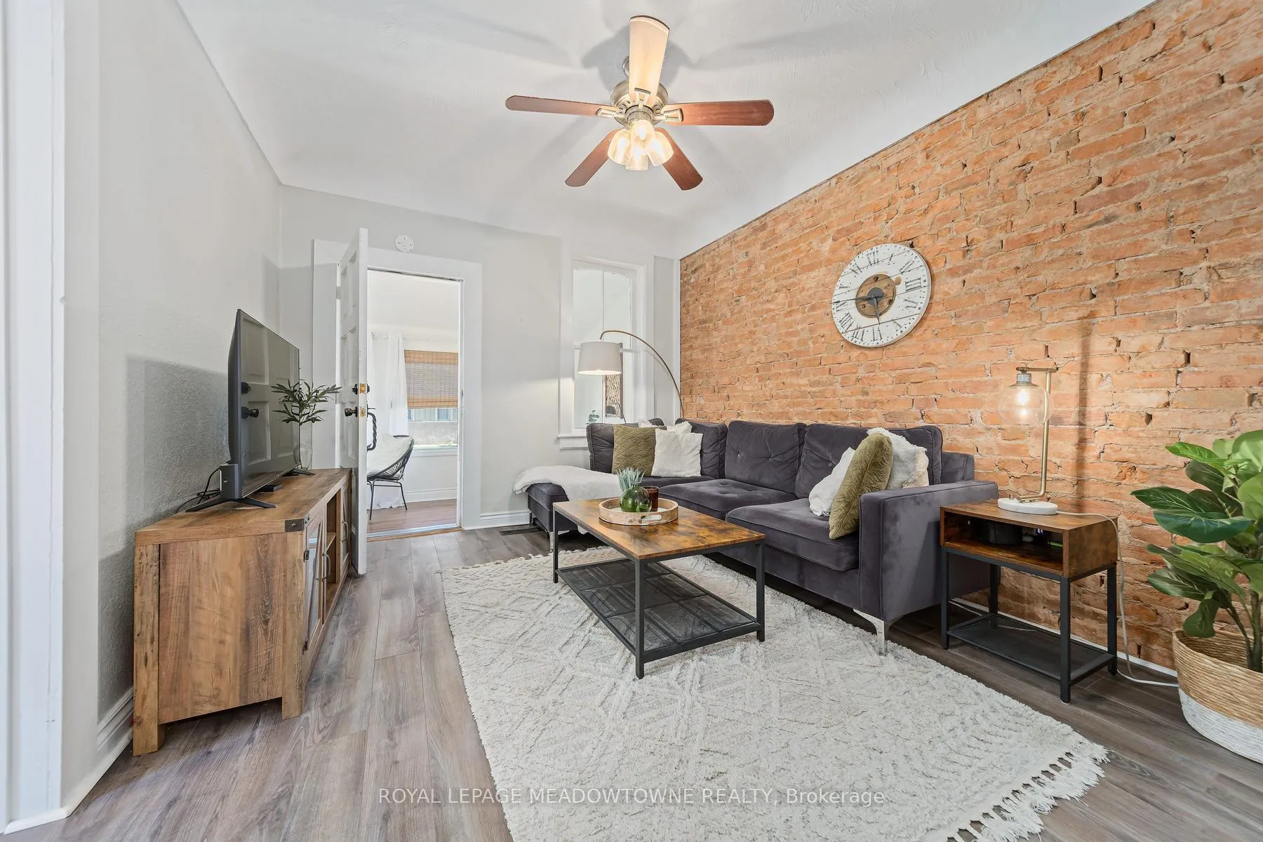 Photo 9 of 58 Young Street, Halton Hills, Acton — HOMEH