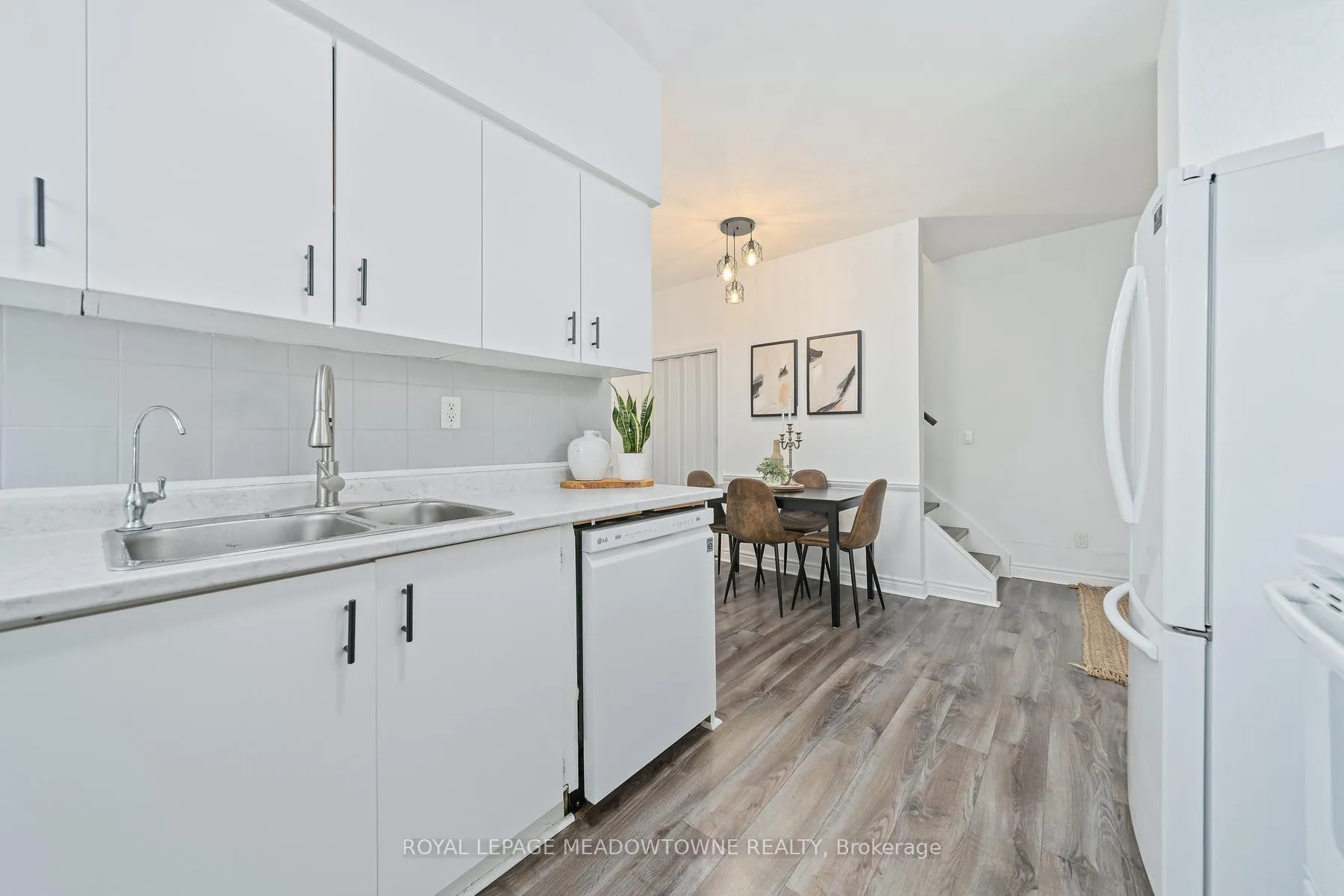 Photo 18 of 58 Young Street, Halton Hills, Acton — HOMEH