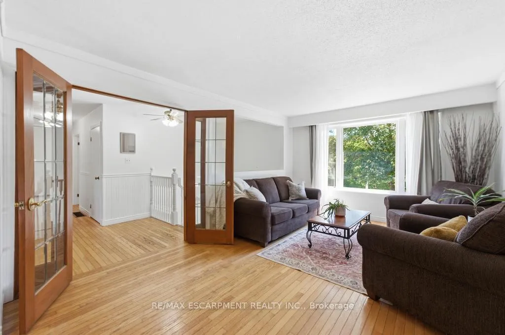 Photo 6 of 14 Gateway Drive, Guelph, Willow West/Sugarbush/West Acres — HOMEH