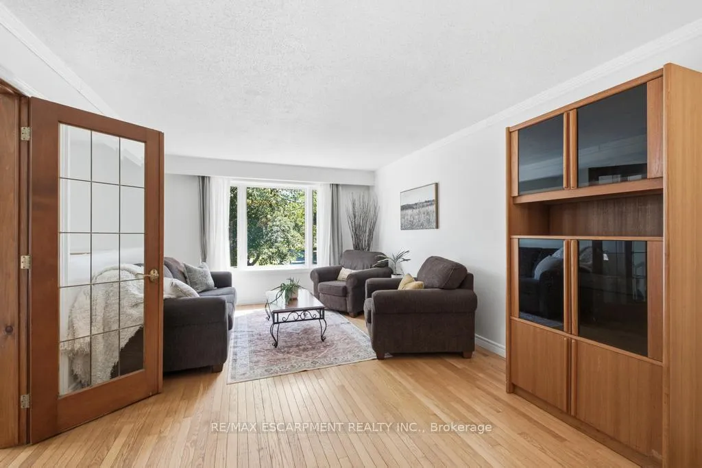 Photo 7 of 14 Gateway Drive, Guelph, Willow West/Sugarbush/West Acres — HOMEH