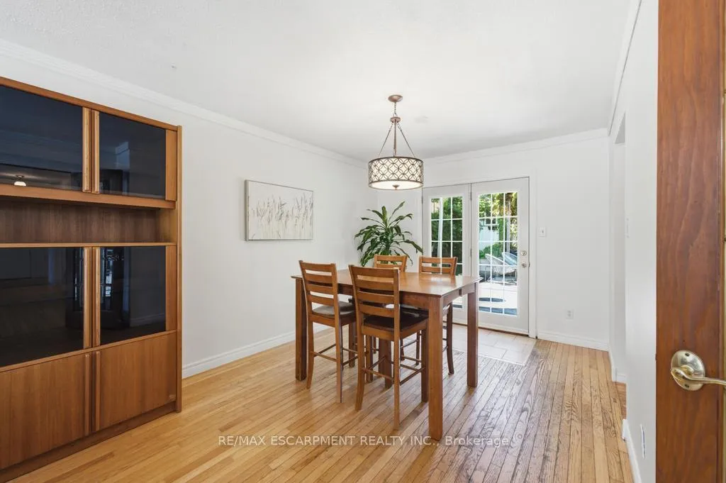 Photo 9 of 14 Gateway Drive, Guelph, Willow West/Sugarbush/West Acres — HOMEH