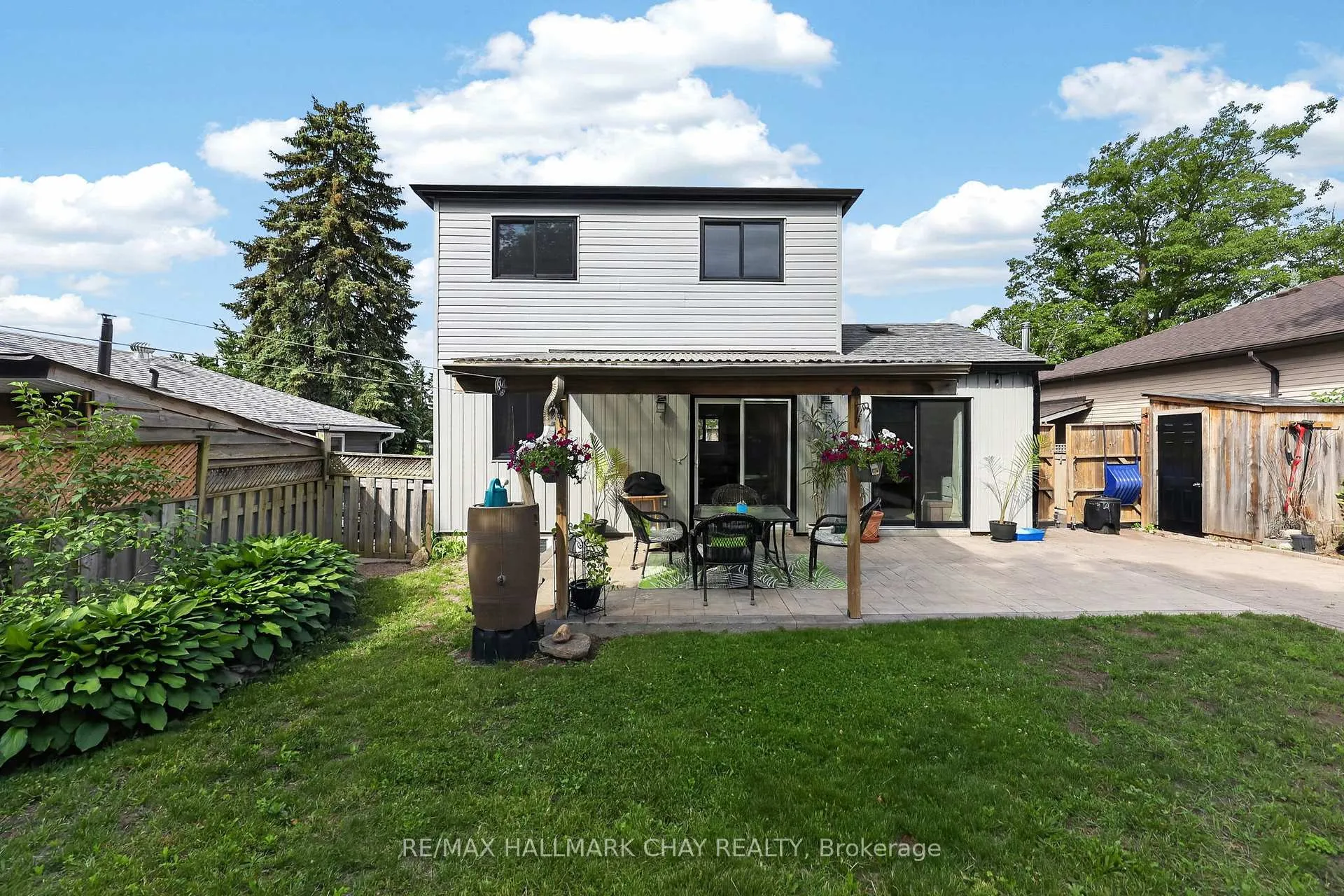 Photo 9 of 243 Letitia Street, Barrie, Letitia Heights — HOMEH