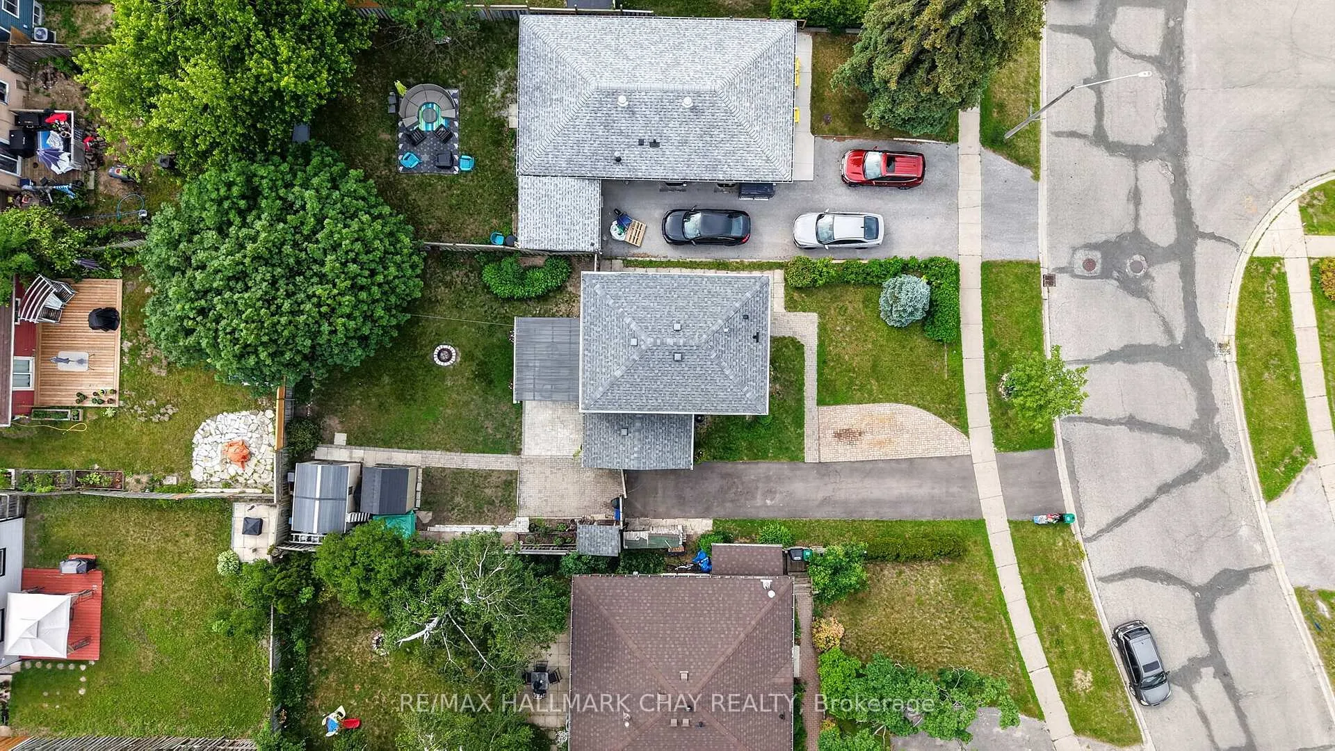 Photo 22 of 243 Letitia Street, Barrie, Letitia Heights — HOMEH