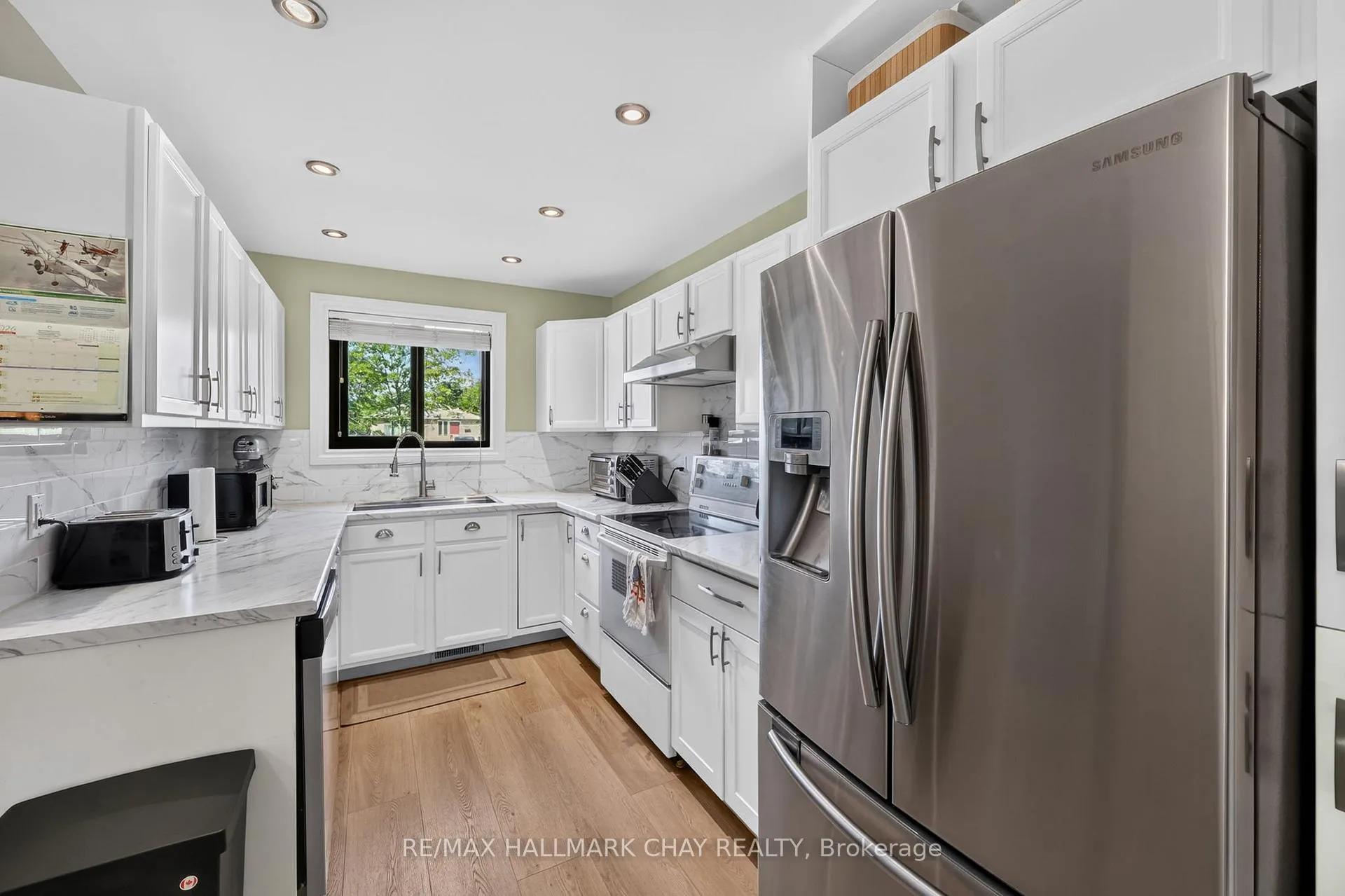 Photo 32 of 243 Letitia Street, Barrie, Letitia Heights — HOMEH