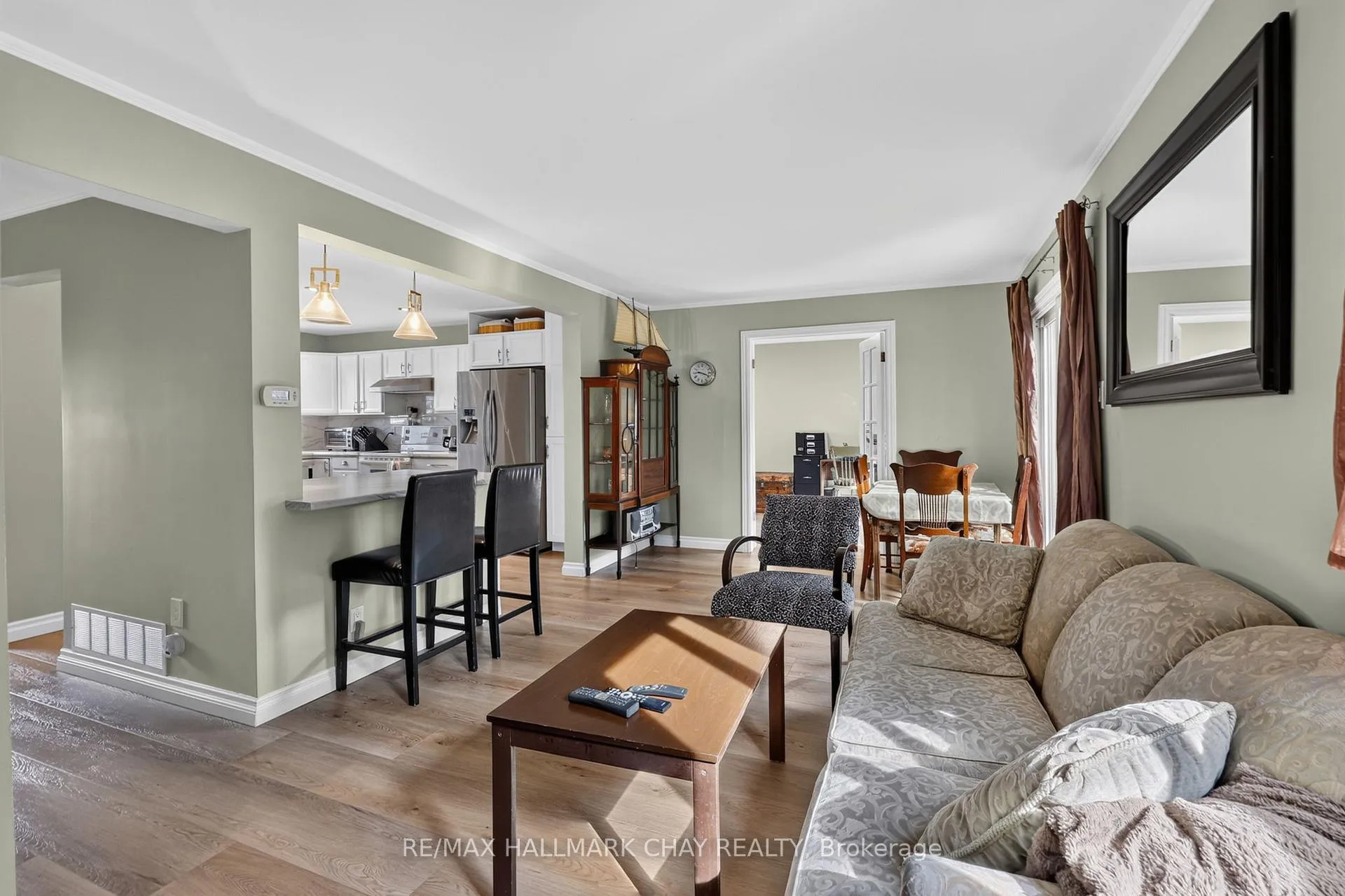 Photo 39 of 243 Letitia Street, Barrie, Letitia Heights — HOMEH