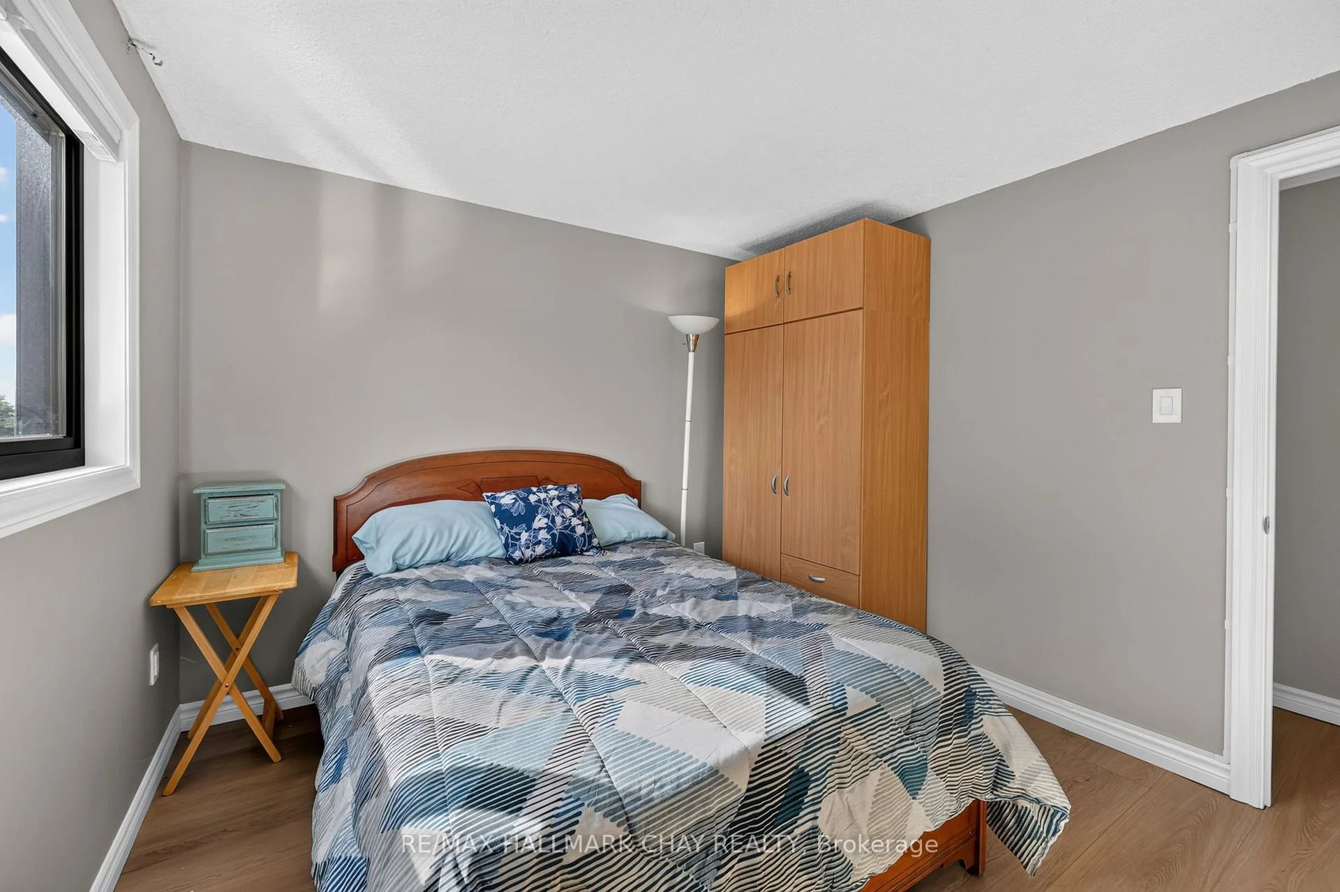 Photo 49 of 243 Letitia Street, Barrie, Letitia Heights — HOMEH