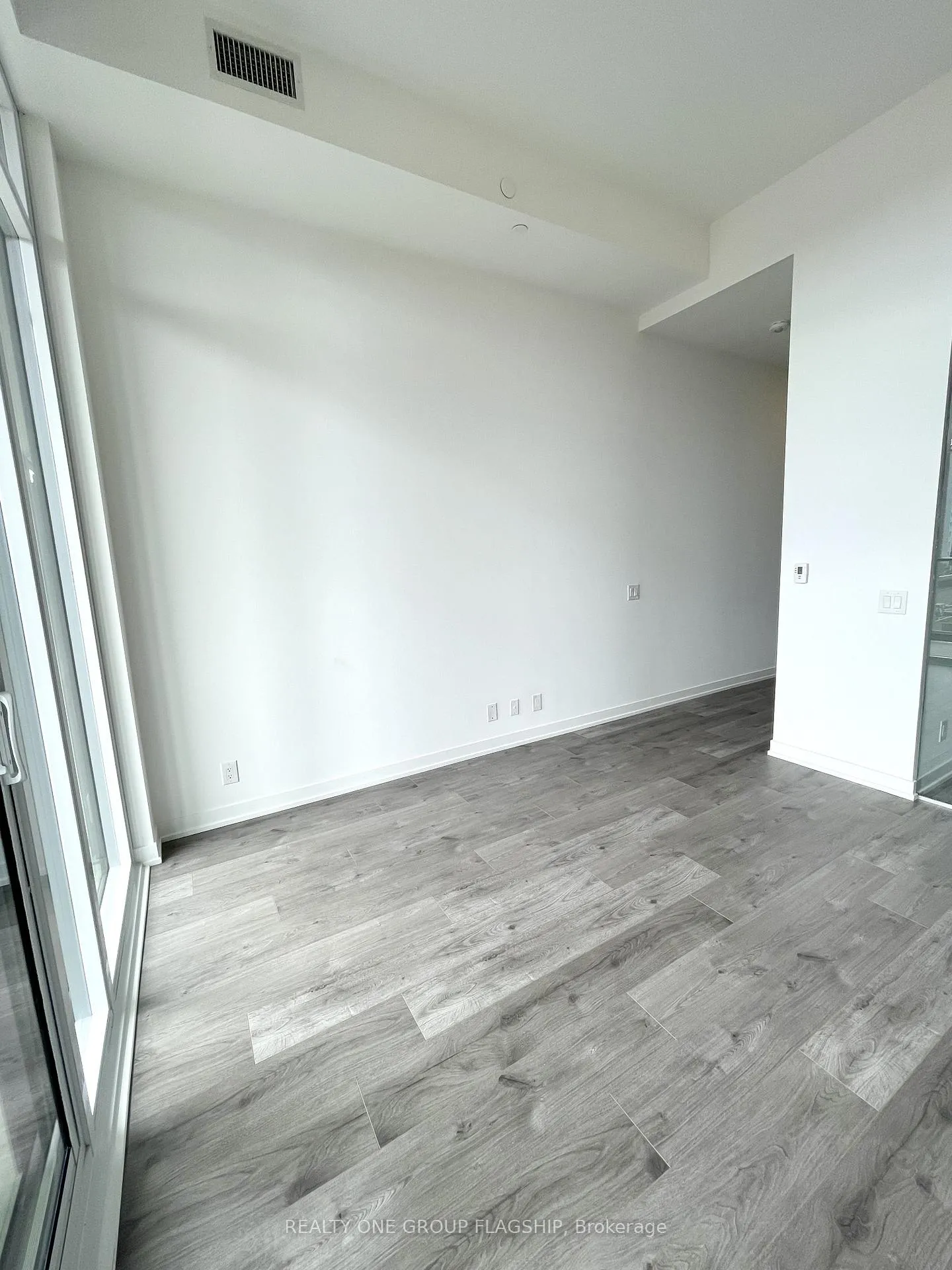 Photo 4 of Unit 423, 285 Dufferin Street, Toronto, South Parkdale — HOMEH