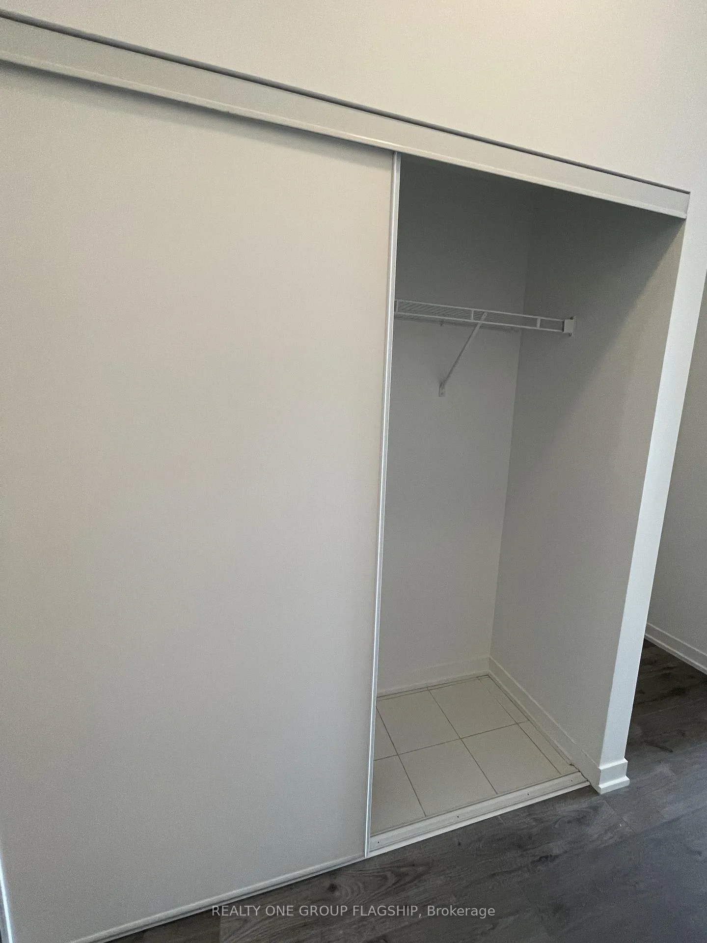 Photo 8 of Unit 423, 285 Dufferin Street, Toronto, South Parkdale — HOMEH