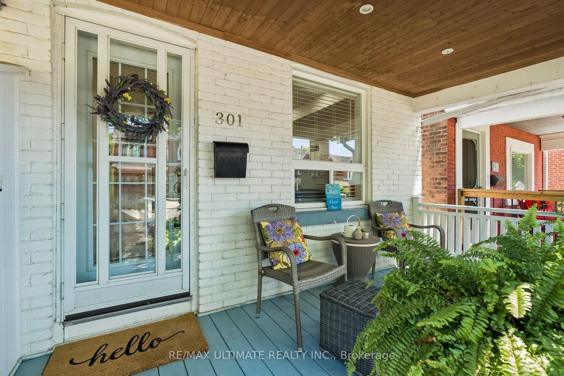 Photo 3 of 301 Kenilworth Avenue, Toronto, The Beaches — HOMEH