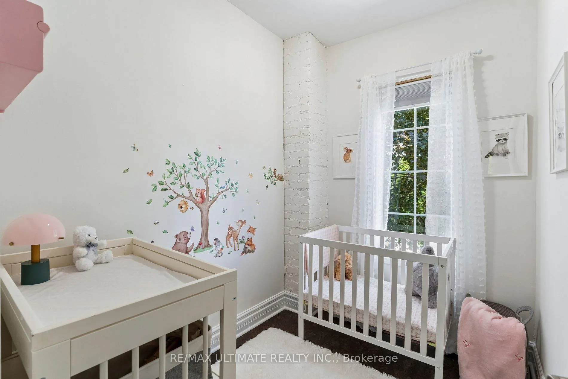 Photo 24 of 301 Kenilworth Avenue, Toronto, The Beaches — HOMEH