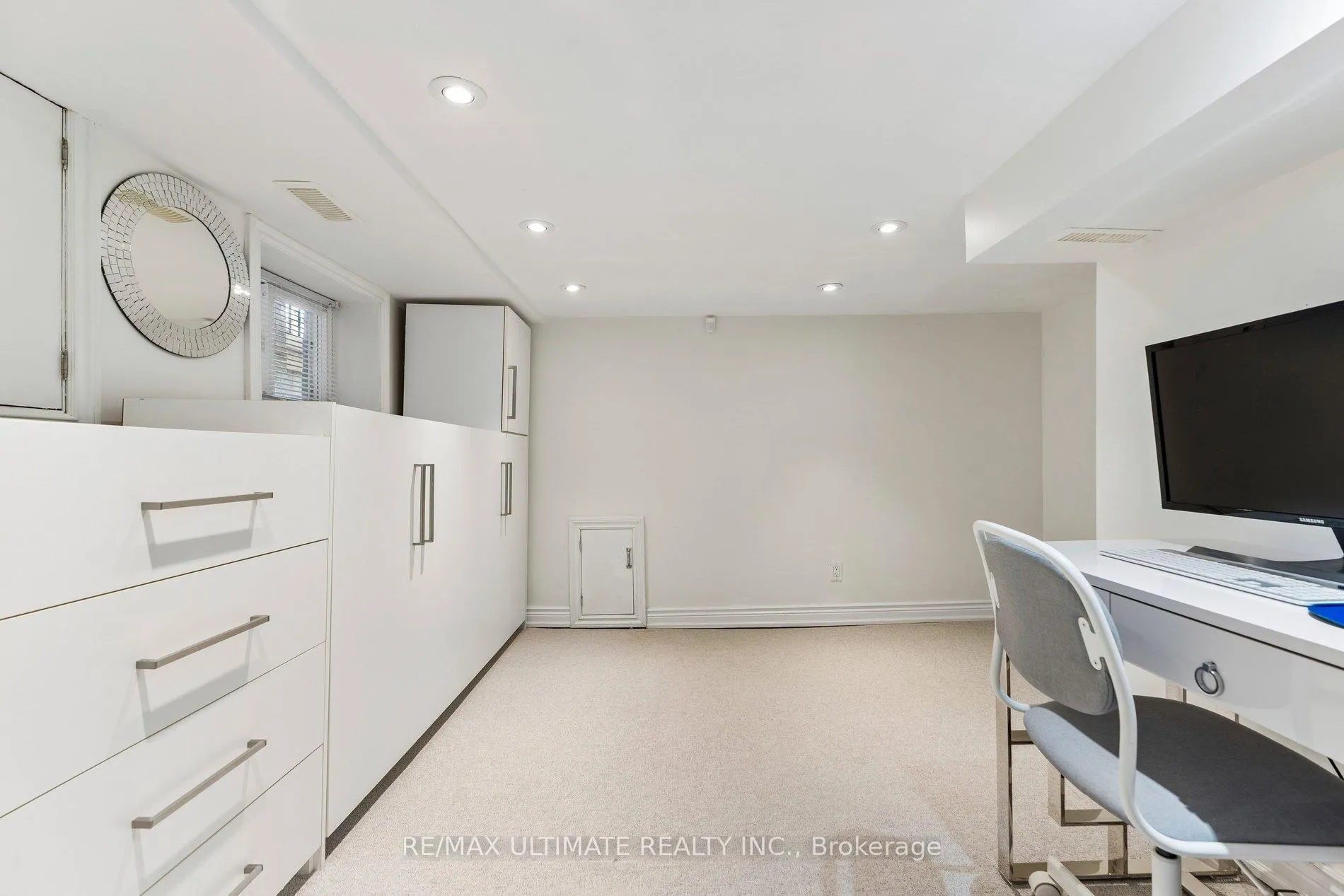 Photo 34 of 301 Kenilworth Avenue, Toronto, The Beaches — HOMEH