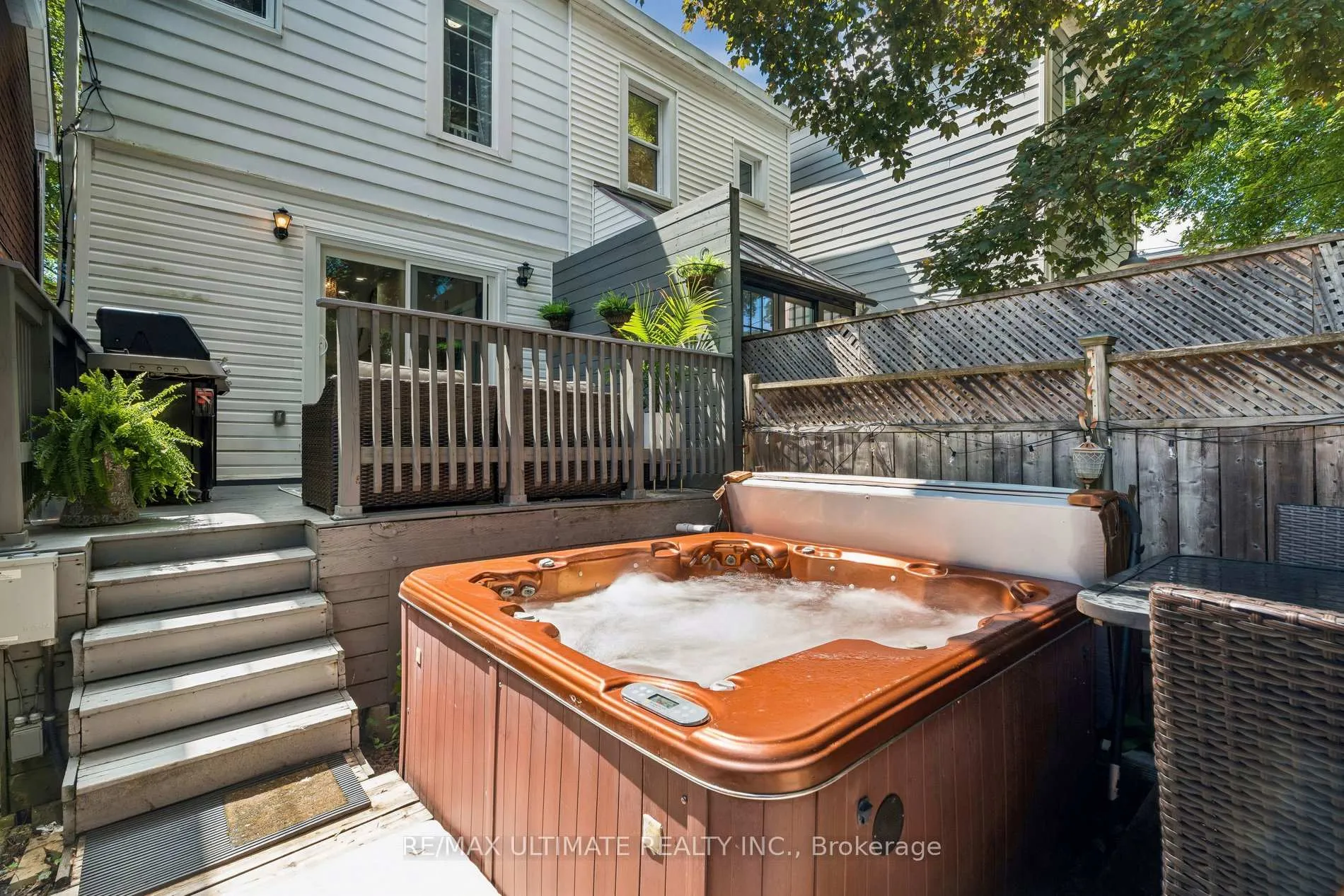 Photo 42 of 301 Kenilworth Avenue, Toronto, The Beaches — HOMEH