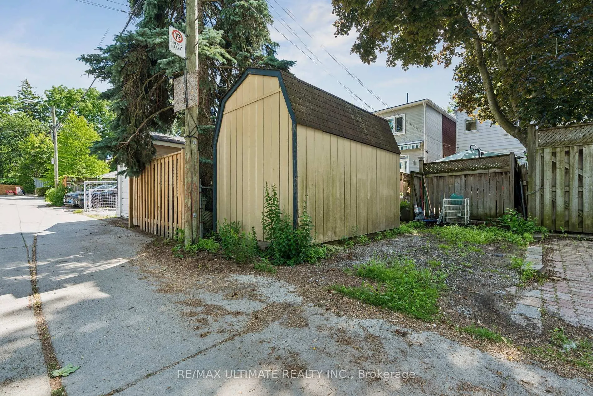 Photo 45 of 301 Kenilworth Avenue, Toronto, The Beaches — HOMEH