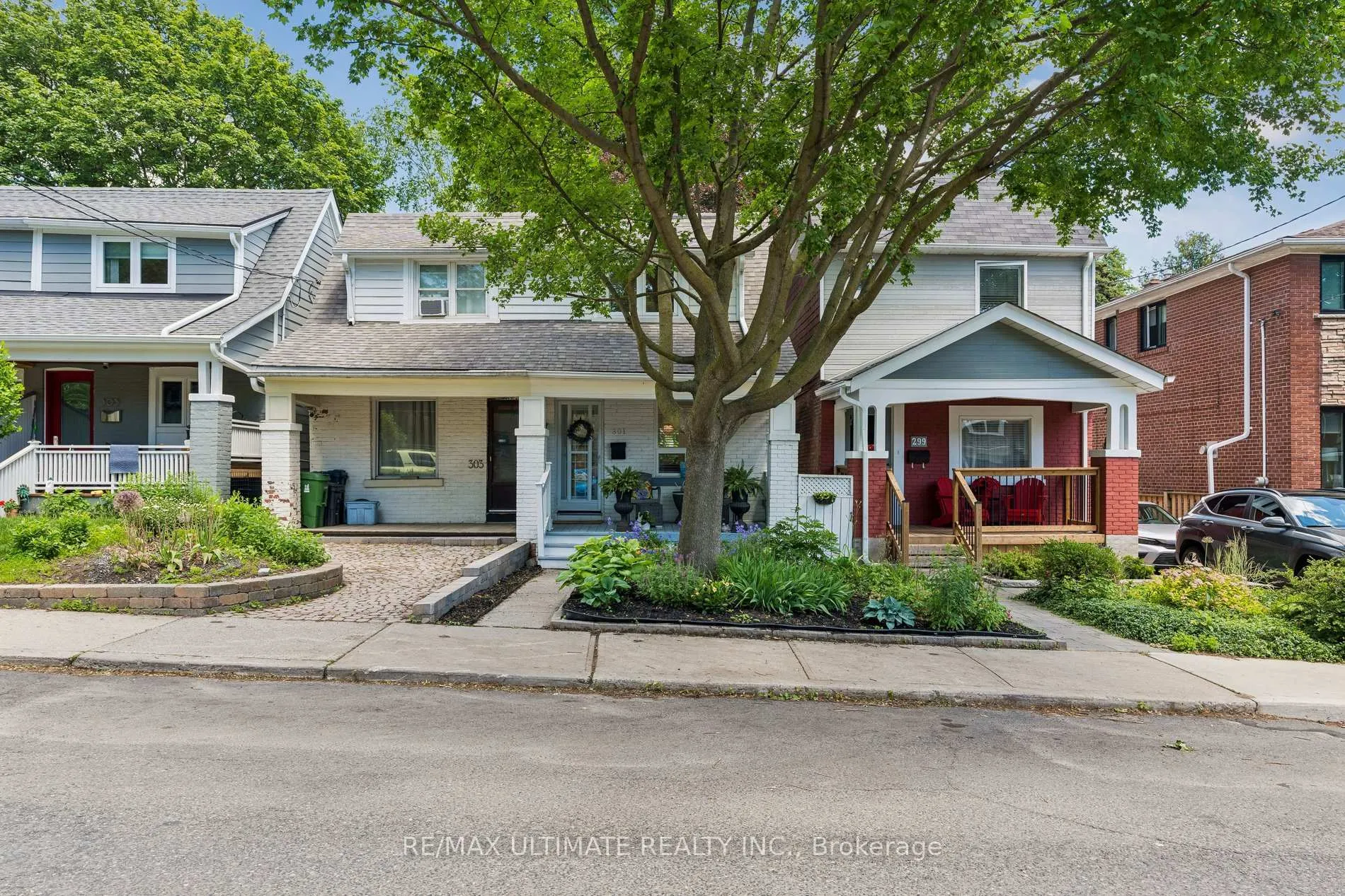 Photo 47 of 301 Kenilworth Avenue, Toronto, The Beaches — HOMEH