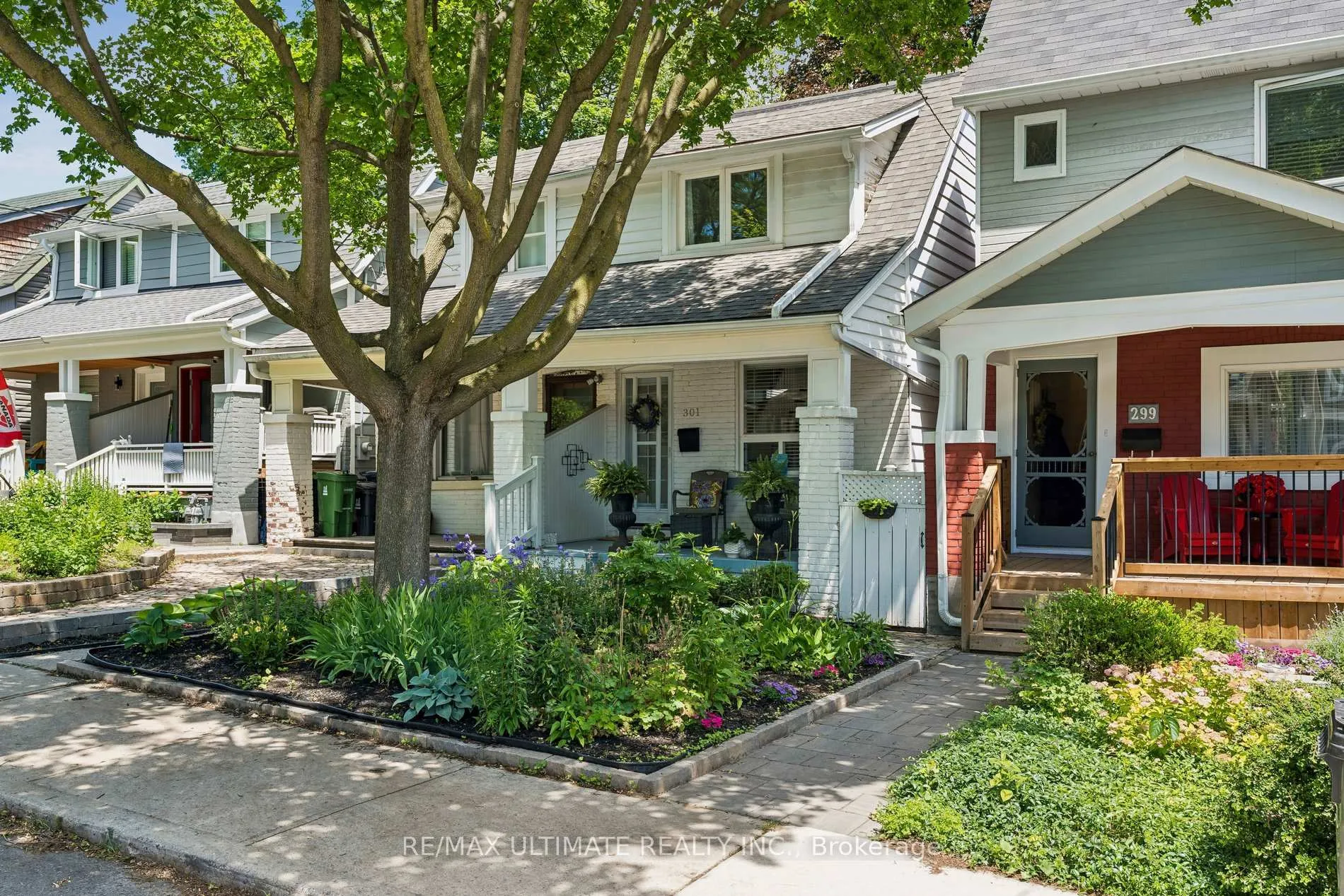 Photo 48 of 301 Kenilworth Avenue, Toronto, The Beaches — HOMEH