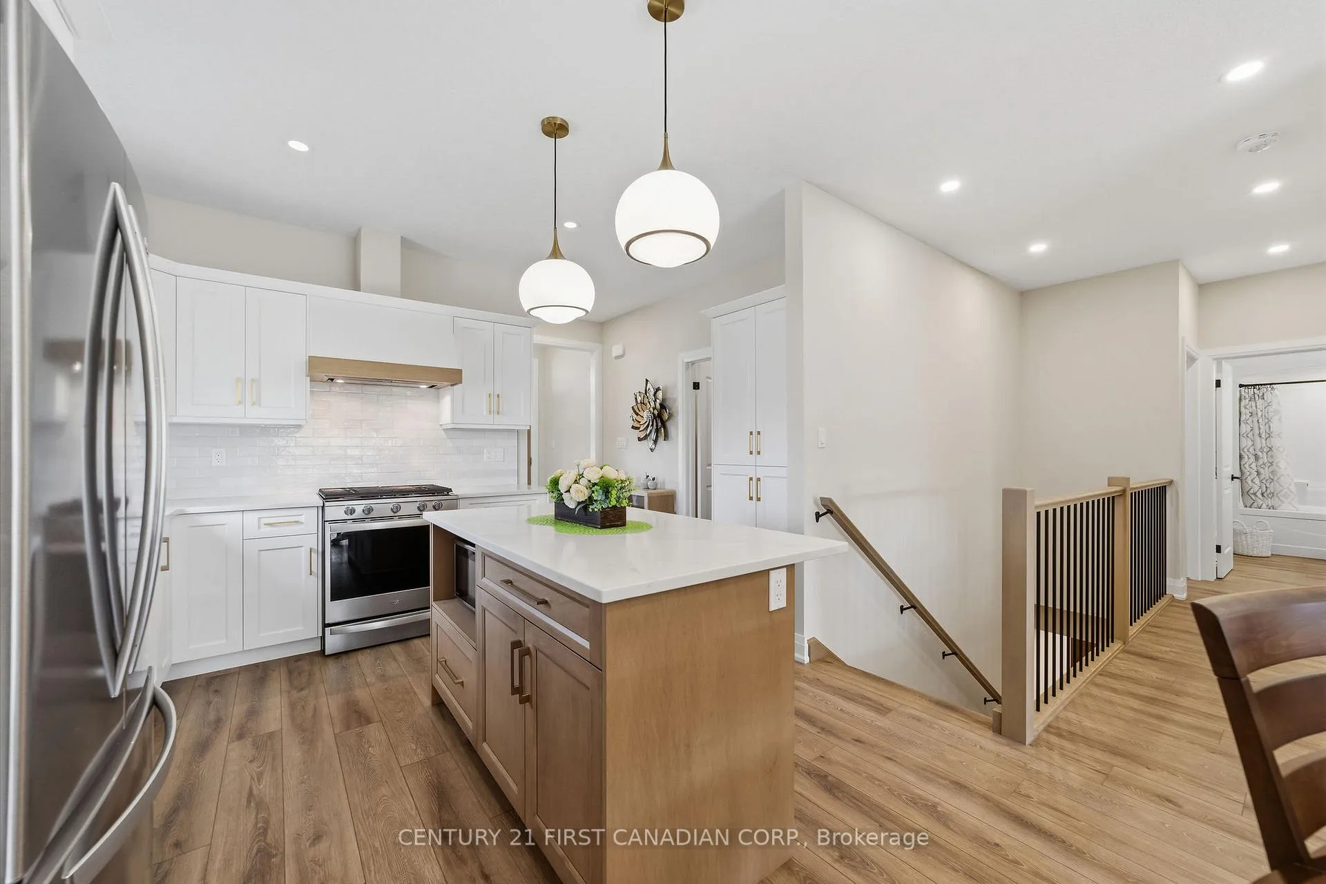 Photo 12 of 4 Postma Crescent, North Middlesex, Ailsa Craig — HOMEH