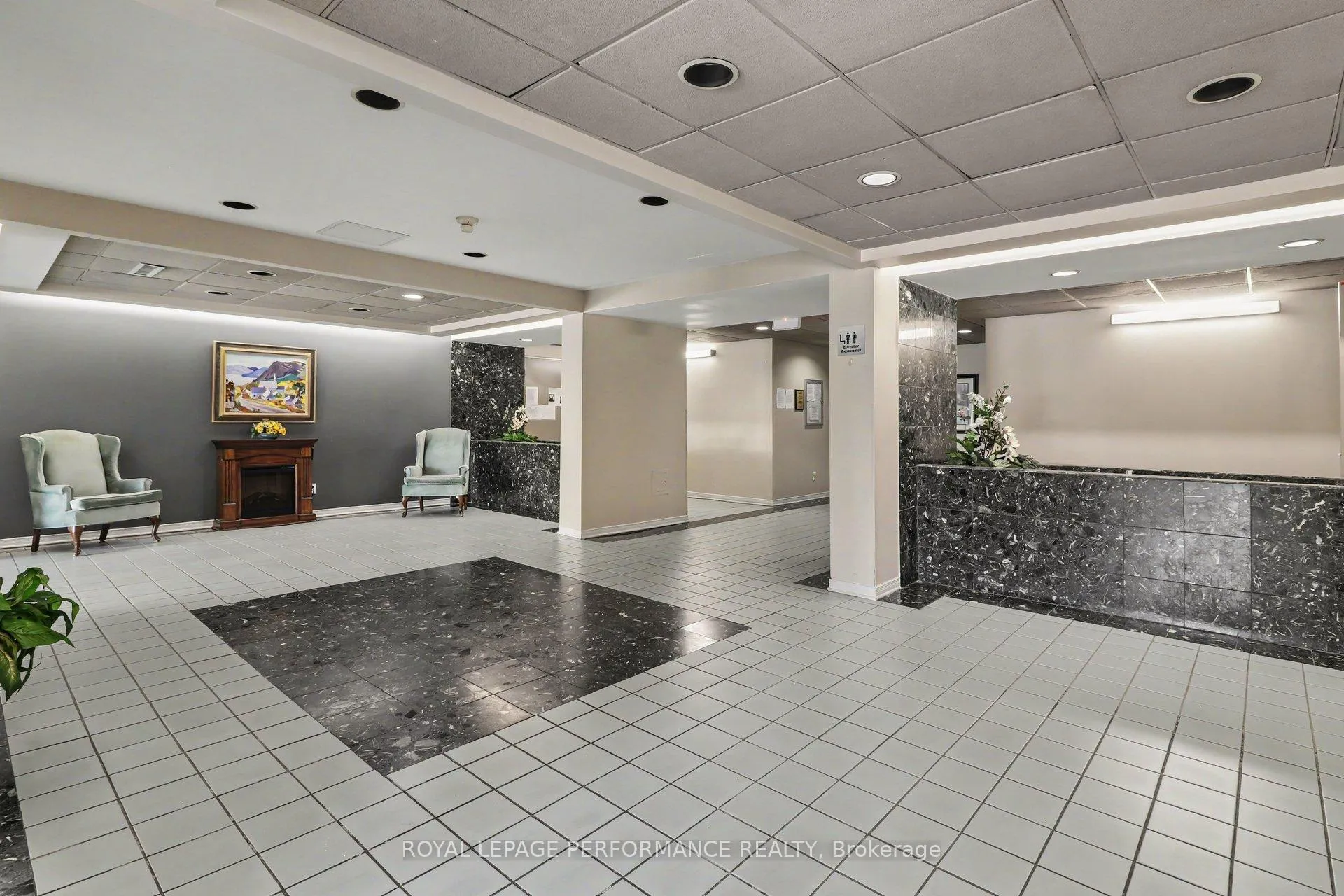 Photo 24 of Unit 304, 340 Centrum Boulevard, Ottawa, Bilberry Creek/Queenswood Heights — HOMEH