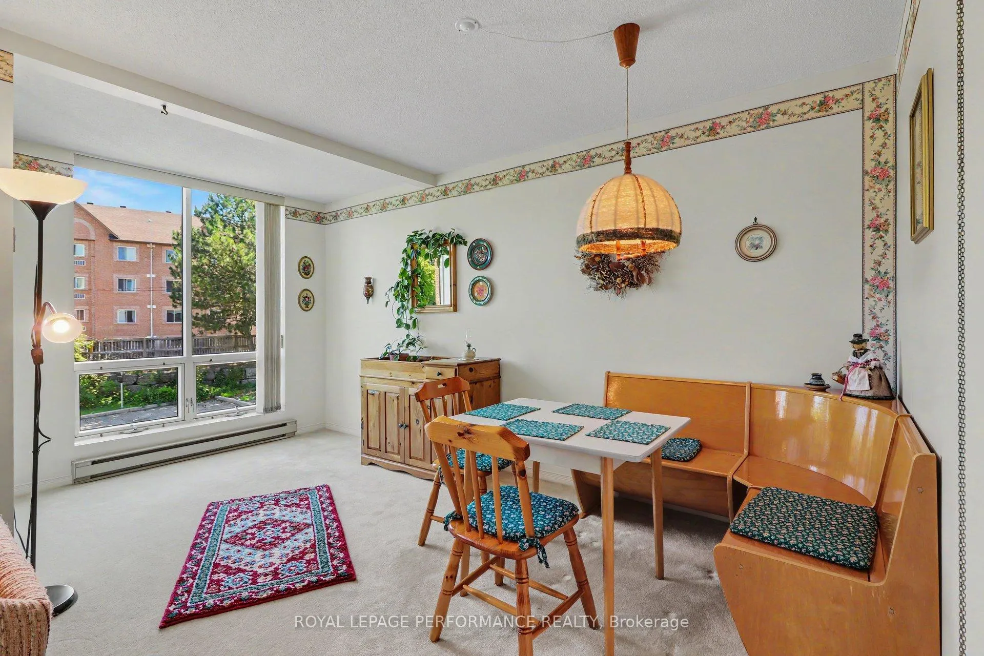 Photo 9 of Unit 304, 340 Centrum Boulevard, Ottawa, Bilberry Creek/Queenswood Heights — HOMEH