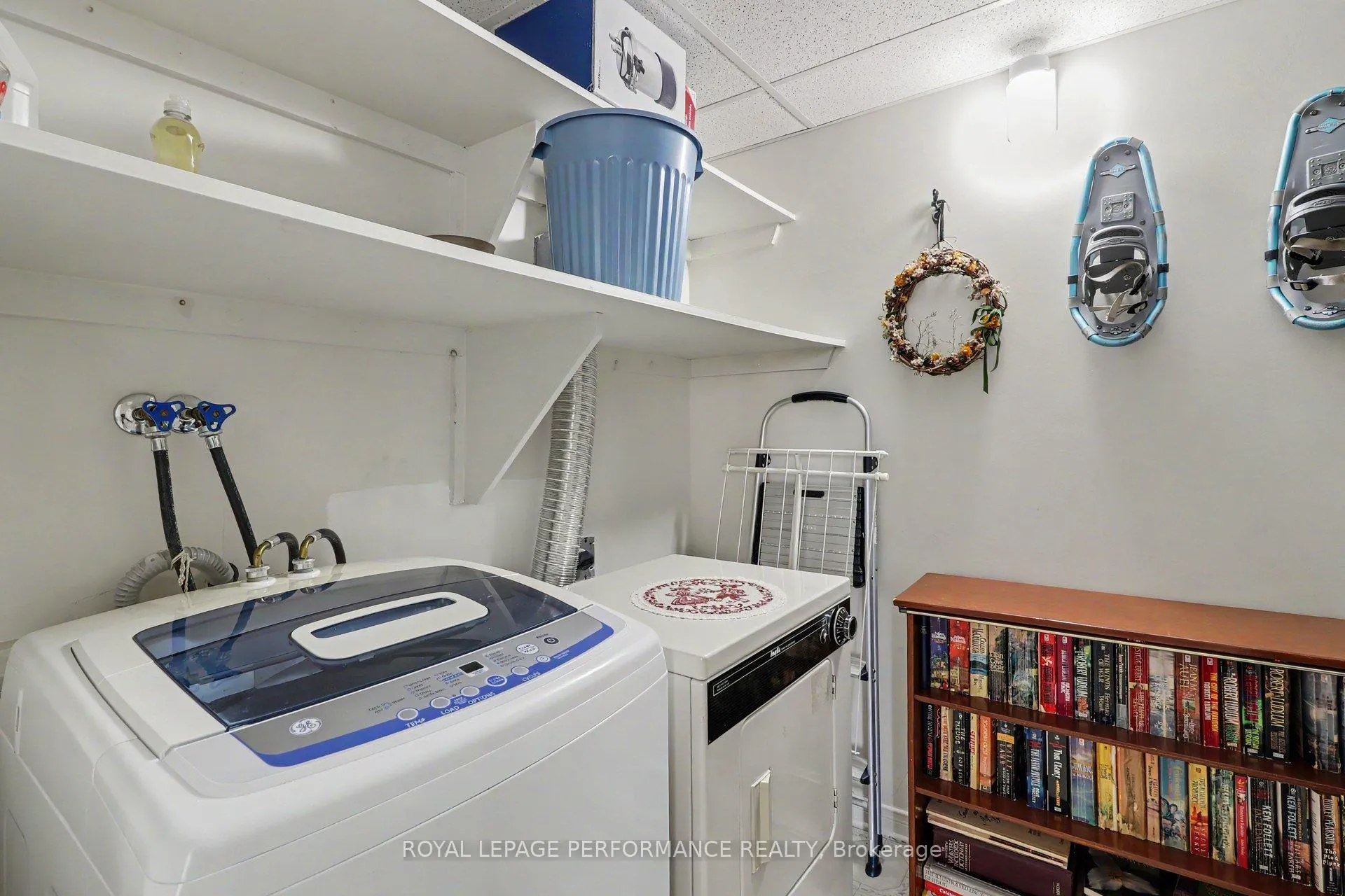 Photo 20 of Unit 304, 340 Centrum Boulevard, Ottawa, Bilberry Creek/Queenswood Heights — HOMEH