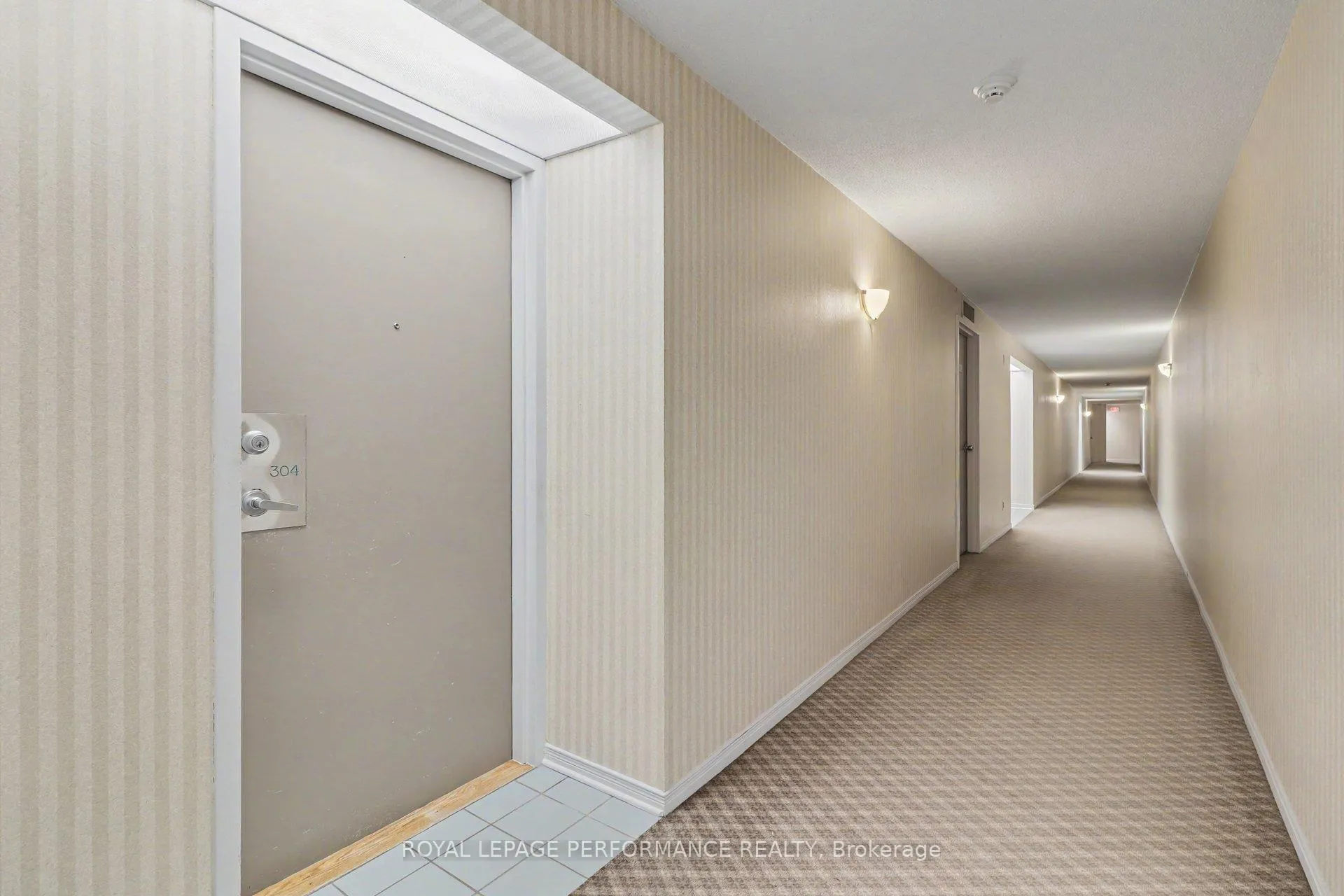Photo 22 of Unit 304, 340 Centrum Boulevard, Ottawa, Bilberry Creek/Queenswood Heights — HOMEH