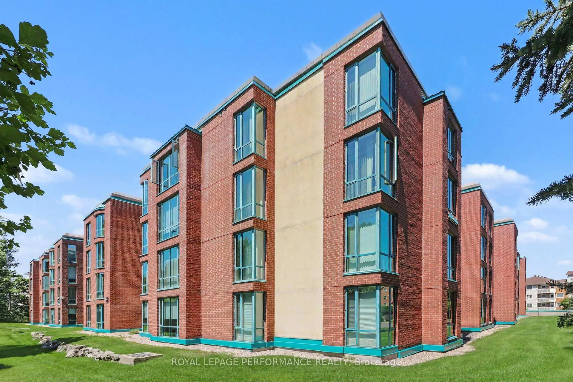 Photo 37 of Unit 304, 340 Centrum Boulevard, Ottawa, Bilberry Creek/Queenswood Heights — HOMEH