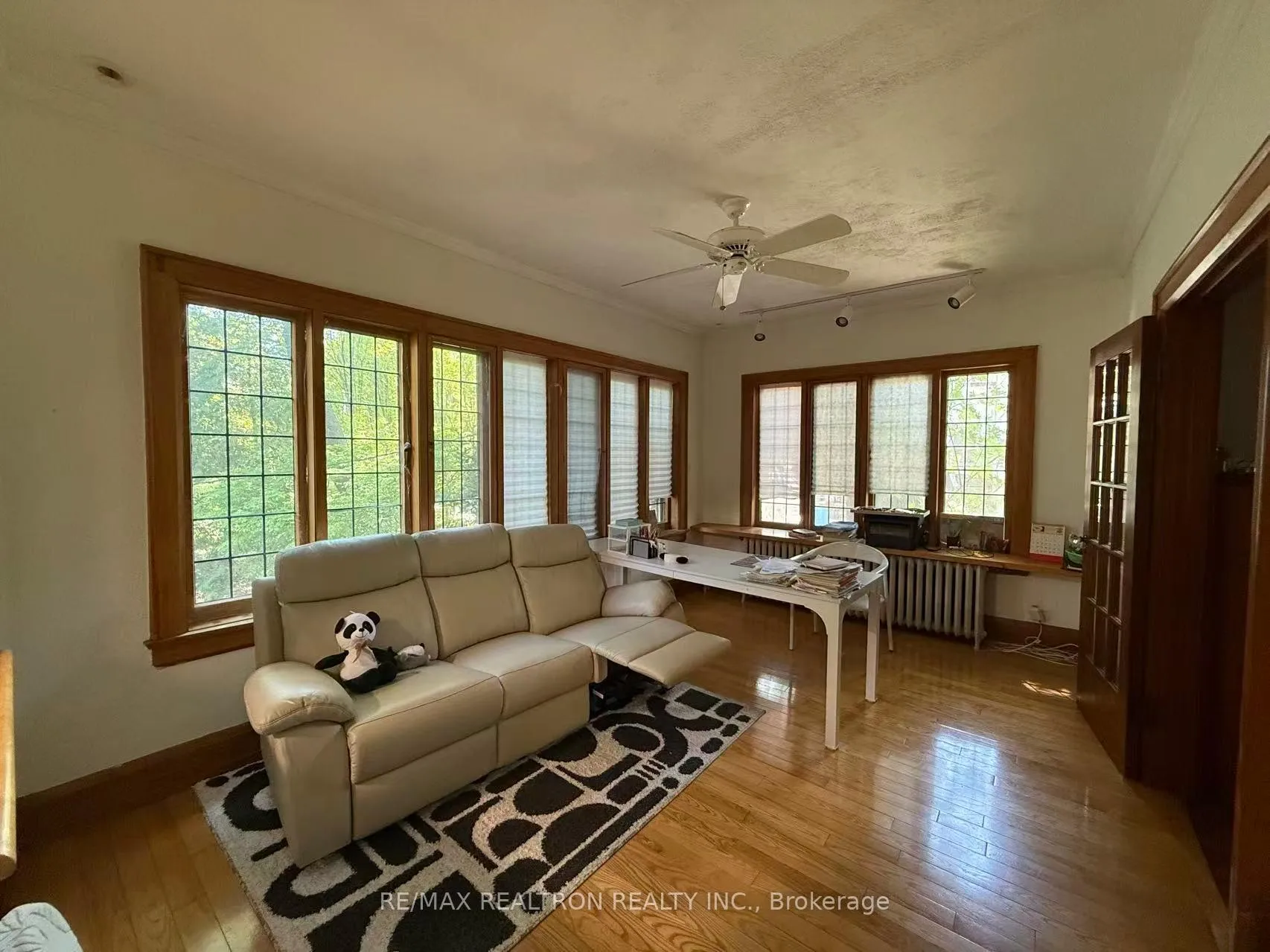 Photo 7 of 39 Austin Terrace, Toronto, Casa Loma — HOMEH