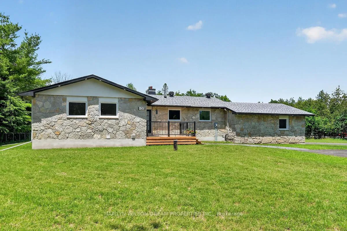 Photo 4 of 135 Manion Road, Ottawa, Huntley Ward (South West) — HOMEH