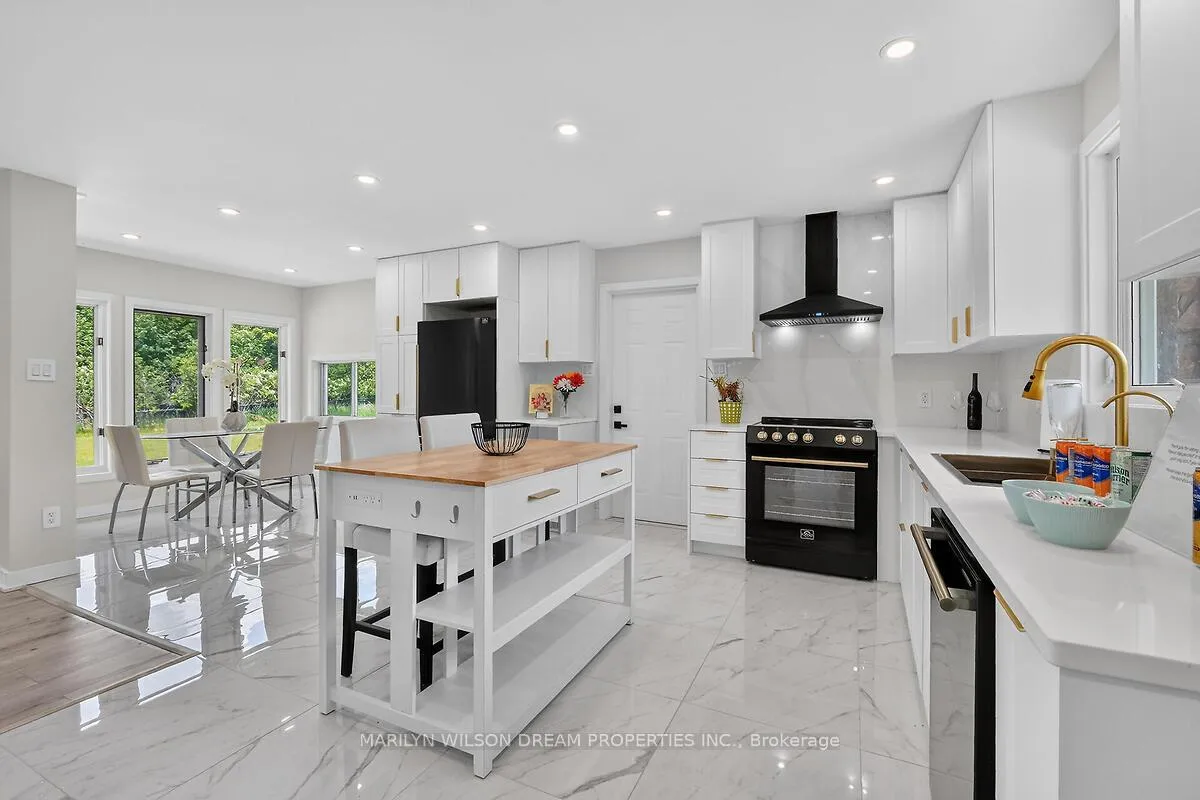 Photo 11 of 135 Manion Road, Ottawa, Huntley Ward (South West) — HOMEH
