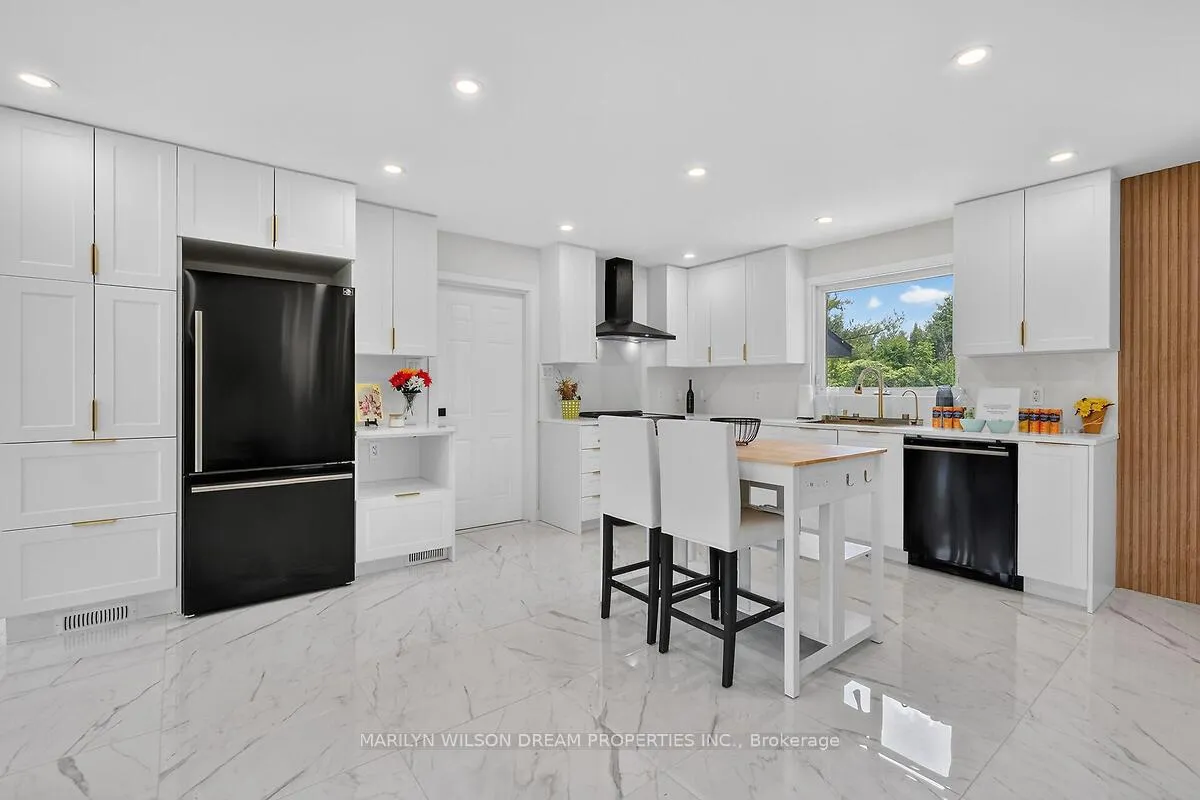 Photo 14 of 135 Manion Road, Ottawa, Huntley Ward (South West) — HOMEH
