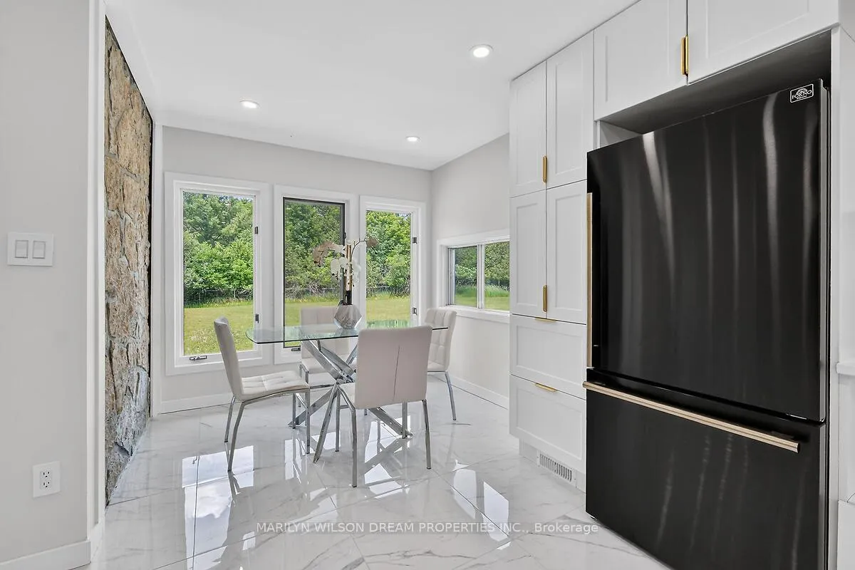 Photo 18 of 135 Manion Road, Ottawa, Huntley Ward (South West) — HOMEH