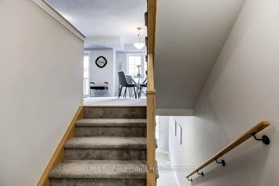 Photo 4 of 49 Porcelain Way, Whitby, Rolling Acres — HOMEH
