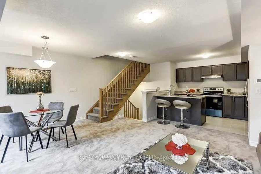 Photo 10 of 49 Porcelain Way, Whitby, Rolling Acres — HOMEH